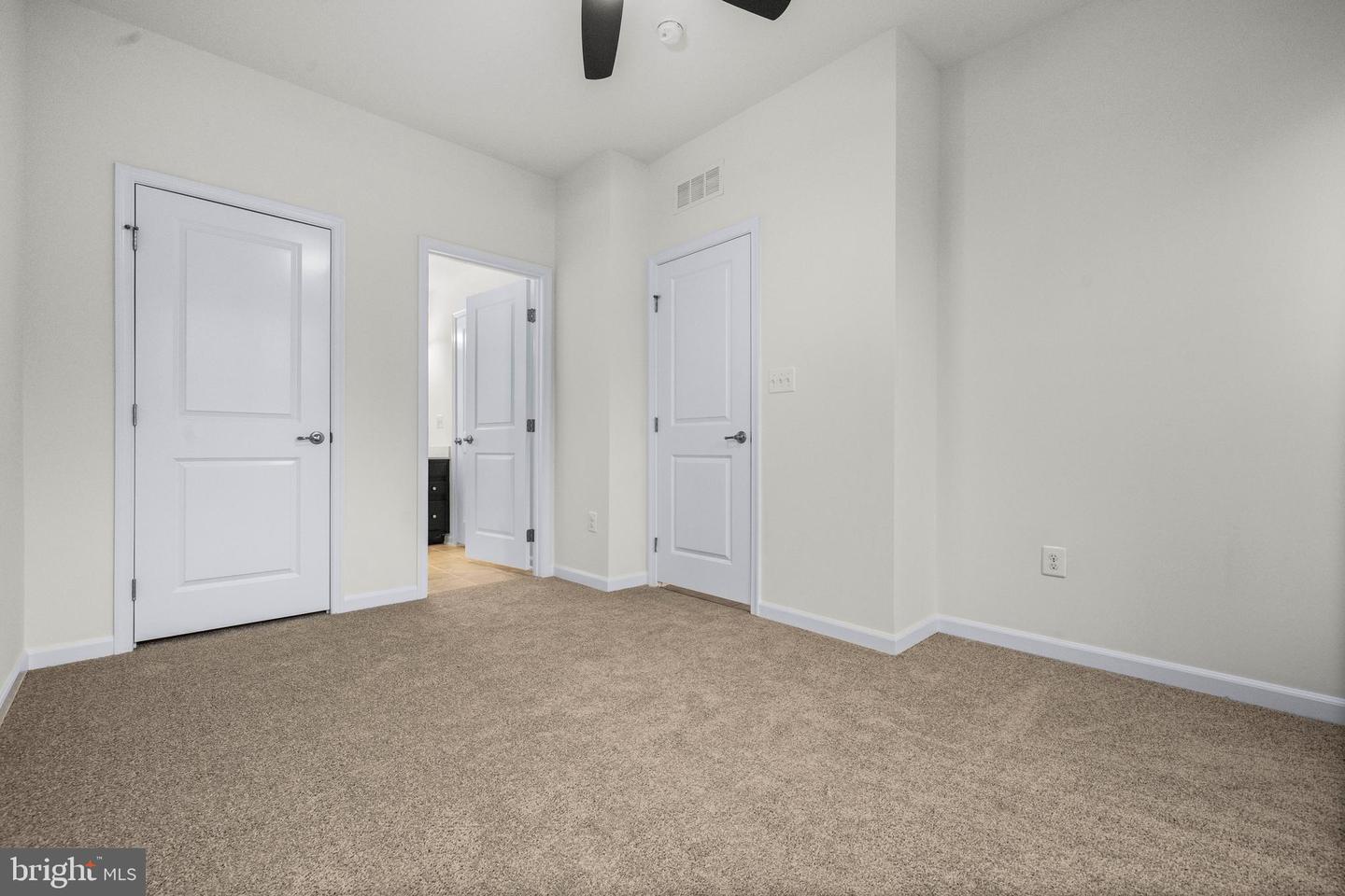 3139 FORT LINCOLN DR NE, WASHINGTON, District Of Columbia 20018, 4 Bedrooms Bedrooms, ,4 BathroomsBathrooms,Residential,For sale,3139 FORT LINCOLN DR NE,DCDC2232044 MLS # DCDC2232044