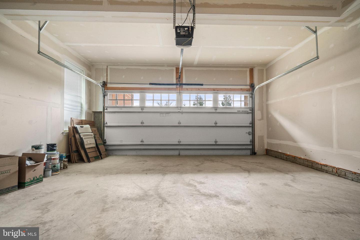 3139 FORT LINCOLN DR NE, WASHINGTON, District Of Columbia 20018, 4 Bedrooms Bedrooms, ,4 BathroomsBathrooms,Residential,For sale,3139 FORT LINCOLN DR NE,DCDC2232044 MLS # DCDC2232044