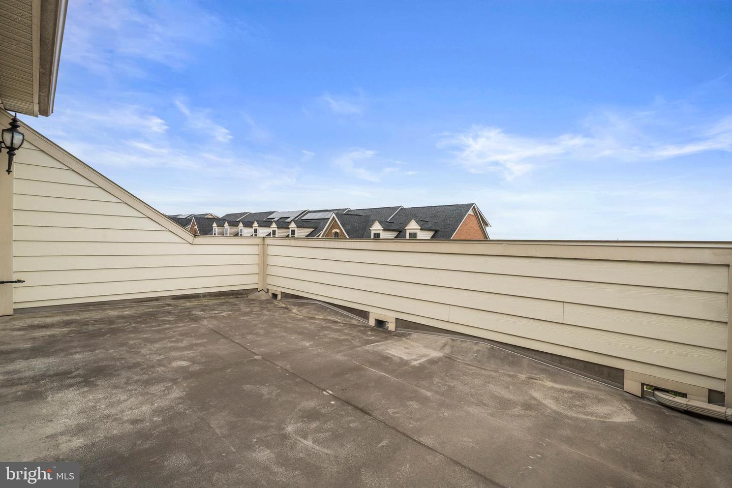 3139 FORT LINCOLN DR NE, WASHINGTON, District Of Columbia 20018, 4 Bedrooms Bedrooms, ,4 BathroomsBathrooms,Residential,For sale,3139 FORT LINCOLN DR NE,DCDC2232044 MLS # DCDC2232044