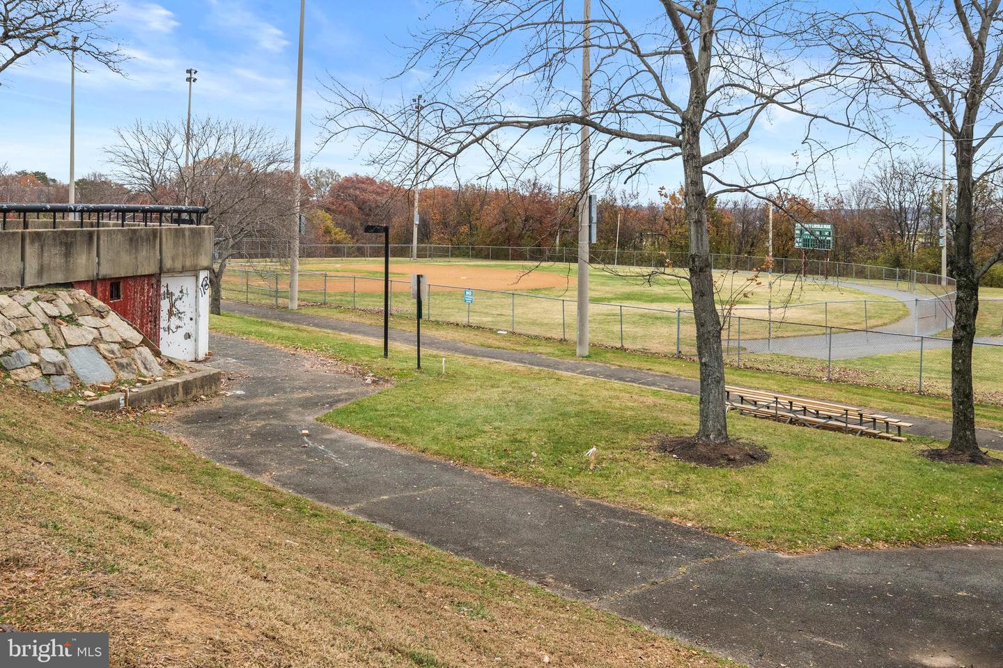 3139 FORT LINCOLN DR NE, WASHINGTON, District Of Columbia 20018, 4 Bedrooms Bedrooms, ,4 BathroomsBathrooms,Residential,For sale,3139 FORT LINCOLN DR NE,DCDC2232044 MLS # DCDC2232044