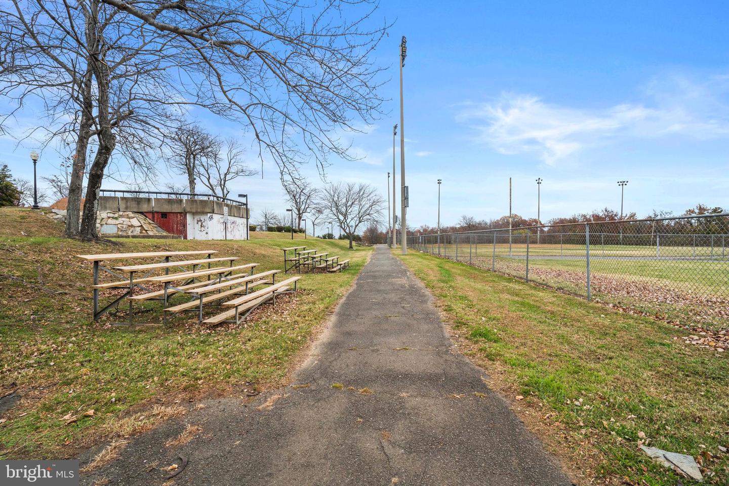 3139 FORT LINCOLN DR NE, WASHINGTON, District Of Columbia 20018, 4 Bedrooms Bedrooms, ,4 BathroomsBathrooms,Residential,For sale,3139 FORT LINCOLN DR NE,DCDC2232044 MLS # DCDC2232044