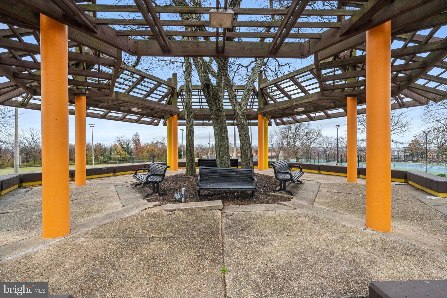 3139 FORT LINCOLN DR NE, WASHINGTON, District Of Columbia 20018, 4 Bedrooms Bedrooms, ,4 BathroomsBathrooms,Residential,For sale,3139 FORT LINCOLN DR NE,DCDC2232044 MLS # DCDC2232044