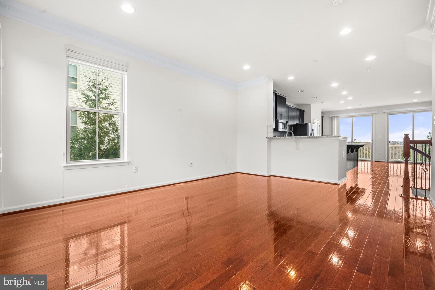 3139 FORT LINCOLN DR NE, WASHINGTON, District Of Columbia 20018, 4 Bedrooms Bedrooms, ,4 BathroomsBathrooms,Residential,For sale,3139 FORT LINCOLN DR NE,DCDC2232044 MLS # DCDC2232044