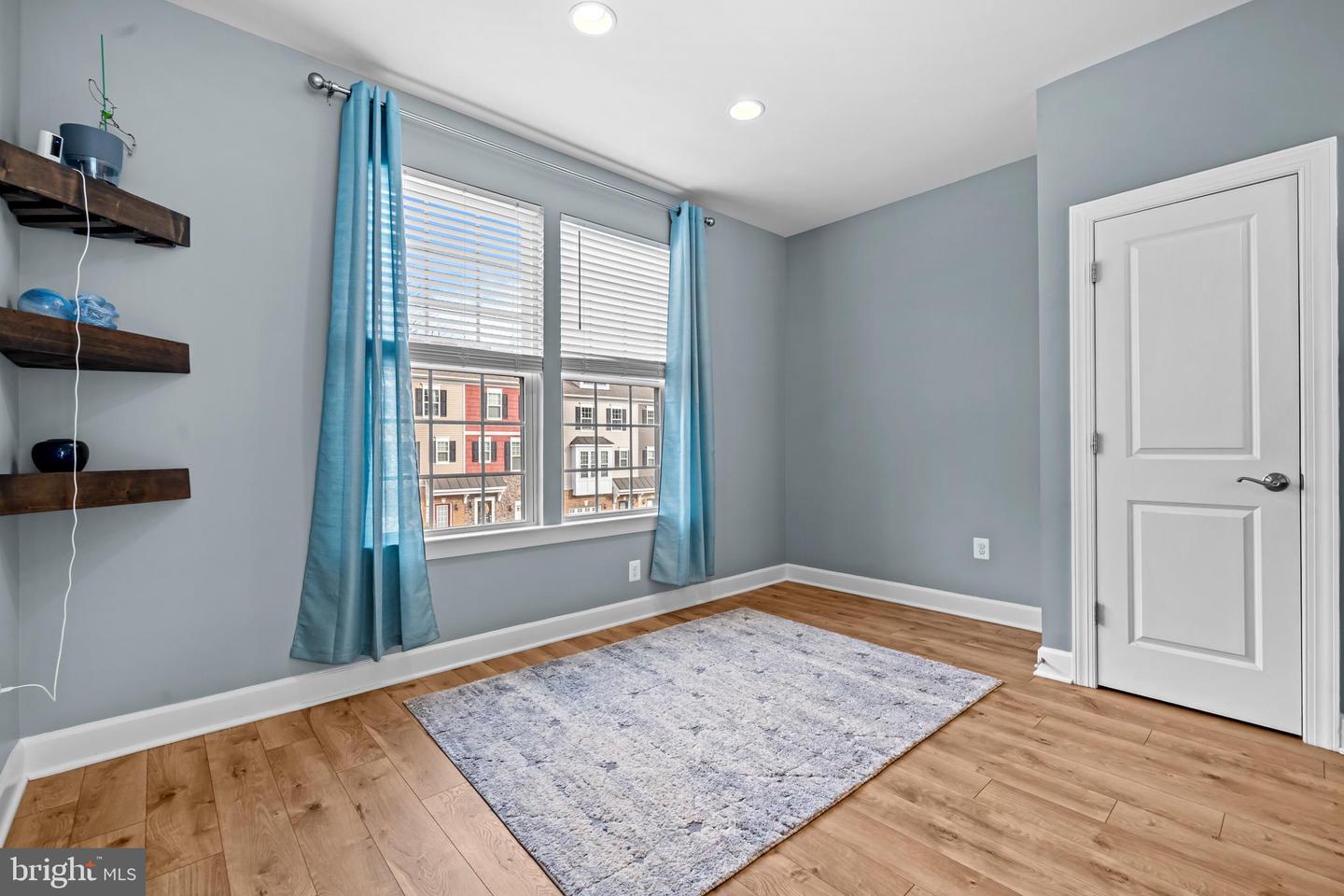 6070 CAMERONS FERRY DR, HAYMARKET, Virginia 20169, 4 Bedrooms Bedrooms, ,3 BathroomsBathrooms,Residential,For sale,6070 CAMERONS FERRY DR,VAPW2107862 MLS # VAPW2107862 6070 CAMERONS FERRY DR, HAYMARKET, Virginia 20169, 4 Bedrooms Bedrooms, ,3 BathroomsBathrooms,Residential,For sale,6070 CAMERONS FERRY DR,VAPW2107862 MLS # VAPW2107862