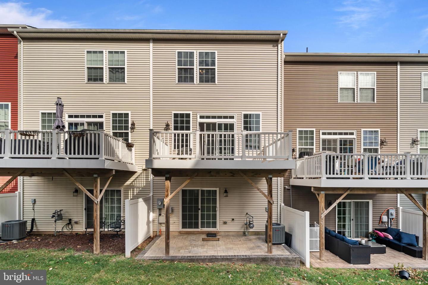 6070 CAMERONS FERRY DR, HAYMARKET, Virginia 20169, 4 Bedrooms Bedrooms, ,3 BathroomsBathrooms,Residential,For sale,6070 CAMERONS FERRY DR,VAPW2107862 MLS # VAPW2107862 6070 CAMERONS FERRY DR, HAYMARKET, Virginia 20169, 4 Bedrooms Bedrooms, ,3 BathroomsBathrooms,Residential,For sale,6070 CAMERONS FERRY DR,VAPW2107862 MLS # VAPW2107862