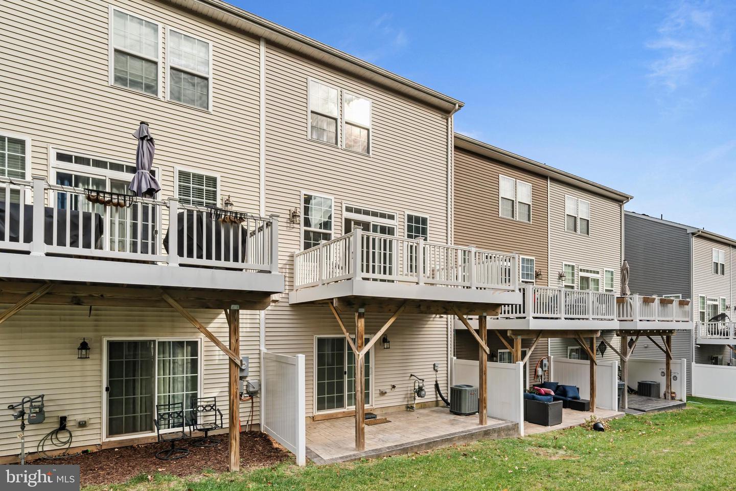 6070 CAMERONS FERRY DR, HAYMARKET, Virginia 20169, 4 Bedrooms Bedrooms, ,3 BathroomsBathrooms,Residential,For sale,6070 CAMERONS FERRY DR,VAPW2107862 MLS # VAPW2107862 6070 CAMERONS FERRY DR, HAYMARKET, Virginia 20169, 4 Bedrooms Bedrooms, ,3 BathroomsBathrooms,Residential,For sale,6070 CAMERONS FERRY DR,VAPW2107862 MLS # VAPW2107862