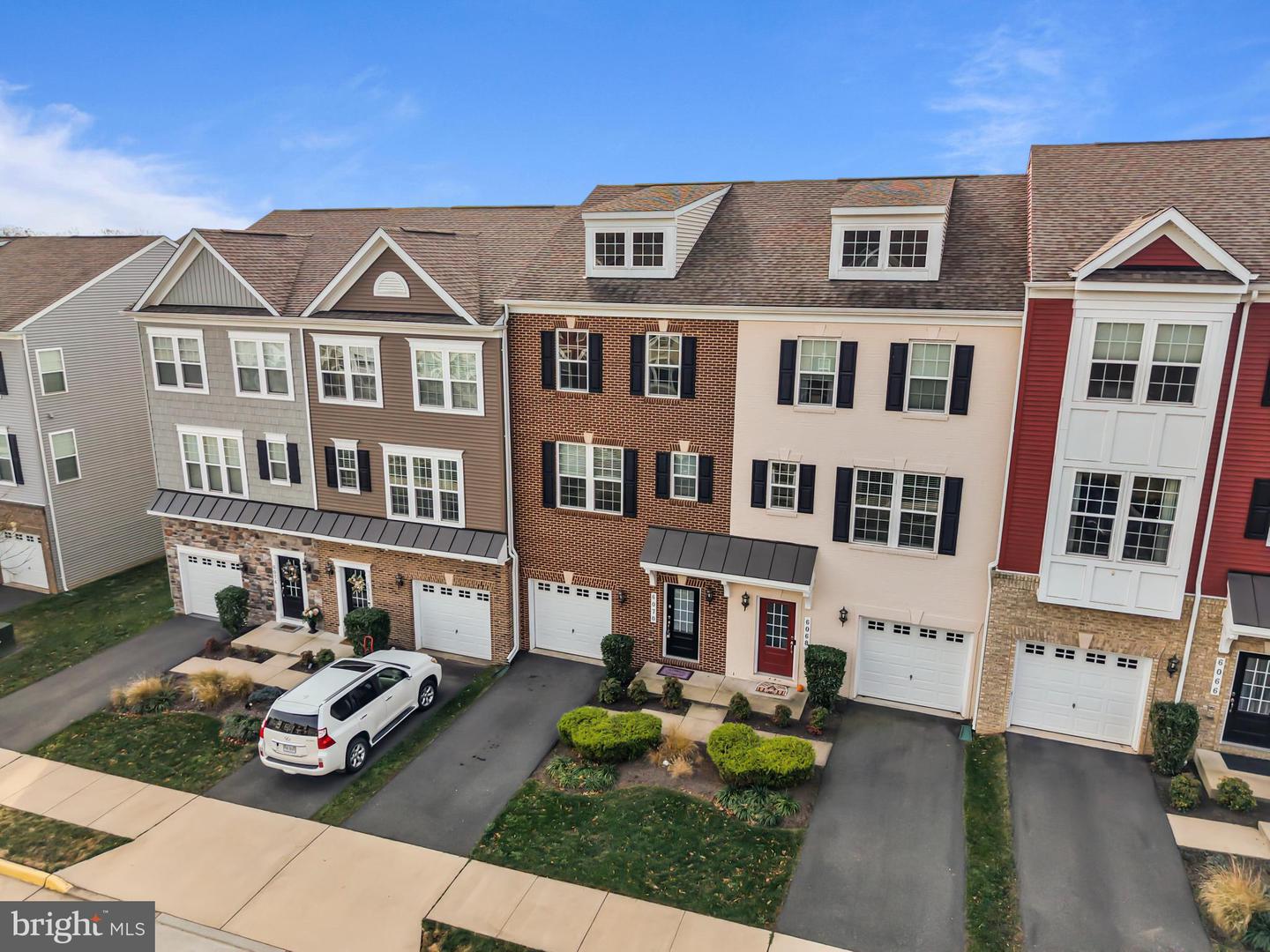 6070 CAMERONS FERRY DR, HAYMARKET, Virginia 20169, 4 Bedrooms Bedrooms, ,3 BathroomsBathrooms,Residential,For sale,6070 CAMERONS FERRY DR,VAPW2107862 MLS # VAPW2107862 6070 CAMERONS FERRY DR, HAYMARKET, Virginia 20169, 4 Bedrooms Bedrooms, ,3 BathroomsBathrooms,Residential,For sale,6070 CAMERONS FERRY DR,VAPW2107862 MLS # VAPW2107862