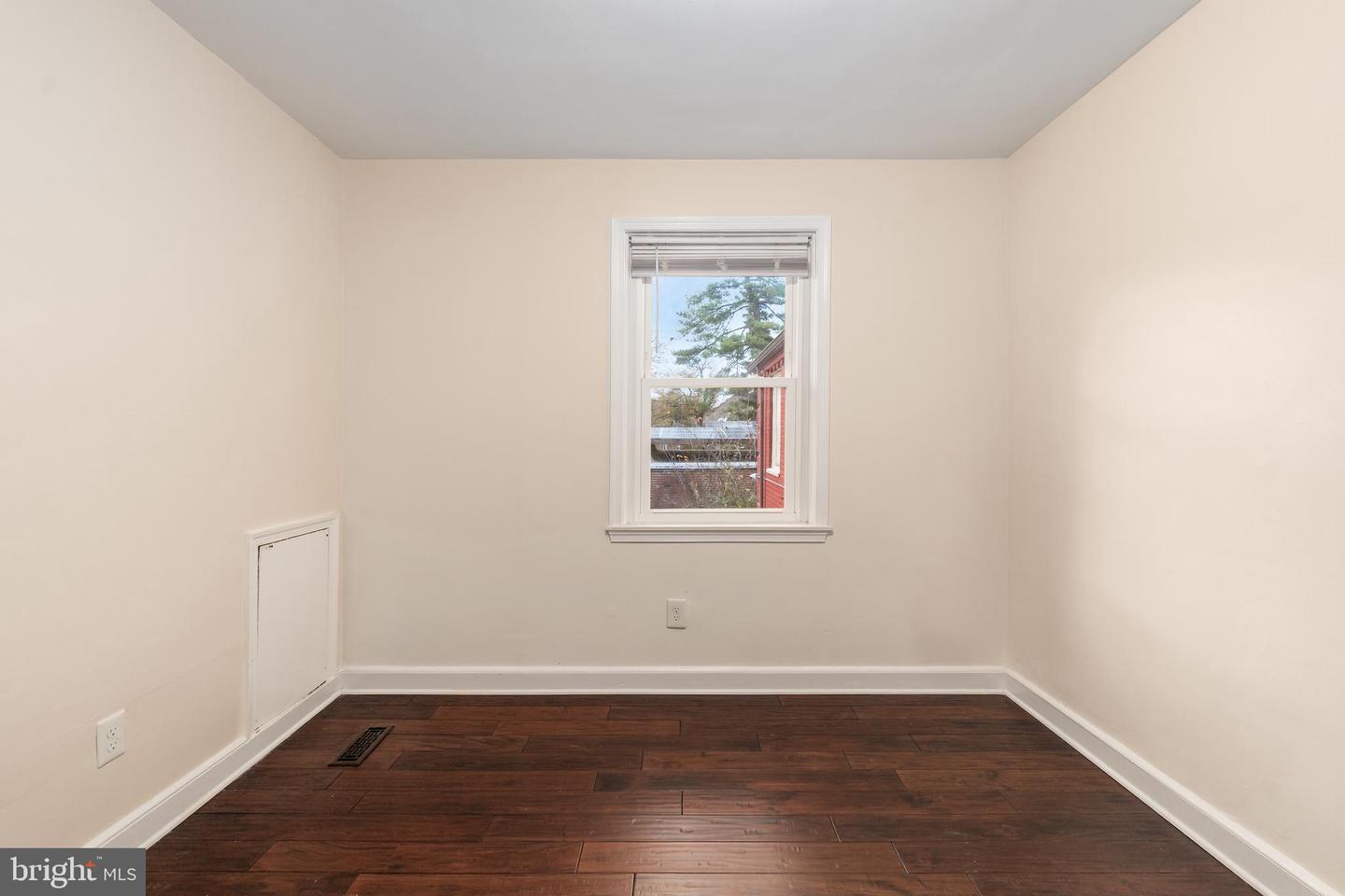 2123 SUITLAND TER SE #B, WASHINGTON, District Of Columbia 20020, 2 Bedrooms Bedrooms, ,1 BathroomBathrooms,Residential,For sale,2123 SUITLAND TER SE #B,DCDC2232062 MLS # DCDC2232062