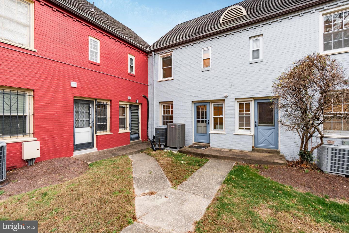 2123 SUITLAND TER SE #B, WASHINGTON, District Of Columbia 20020, 2 Bedrooms Bedrooms, ,1 BathroomBathrooms,Residential,For sale,2123 SUITLAND TER SE #B,DCDC2232062 MLS # DCDC2232062