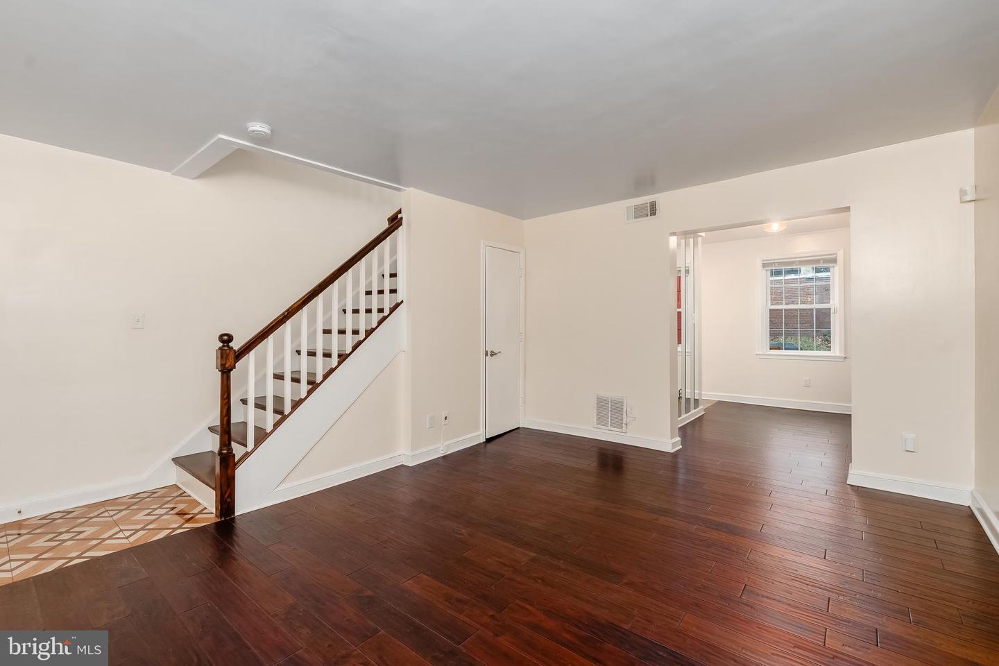 2123 SUITLAND TER SE #B, WASHINGTON, District Of Columbia 20020, 2 Bedrooms Bedrooms, ,1 BathroomBathrooms,Residential,For sale,2123 SUITLAND TER SE #B,DCDC2232062 MLS # DCDC2232062