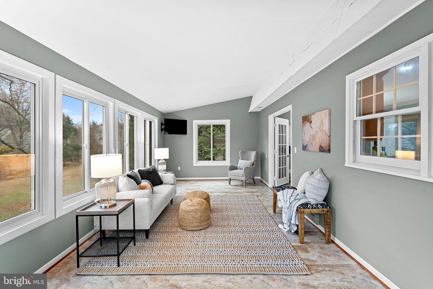 10207 OXFORDSHIRE RD, GREAT FALLS, Virginia 22066, 3 Bedrooms Bedrooms, ,2 BathroomsBathrooms,Residential,For sale,10207 OXFORDSHIRE RD,VAFX2279386 MLS # VAFX2279386