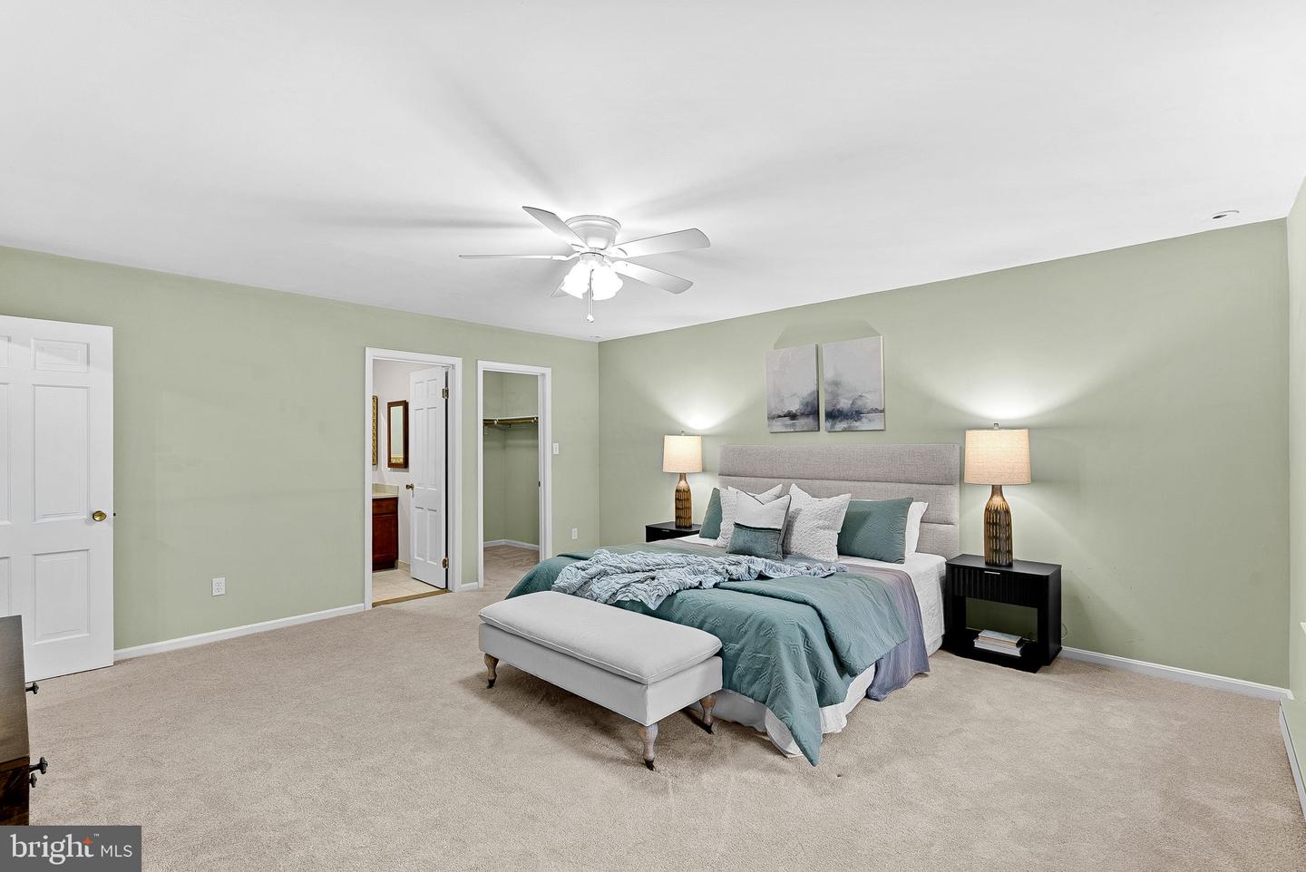 10207 OXFORDSHIRE RD, GREAT FALLS, Virginia 22066, 3 Bedrooms Bedrooms, ,2 BathroomsBathrooms,Residential,For sale,10207 OXFORDSHIRE RD,VAFX2279386 MLS # VAFX2279386