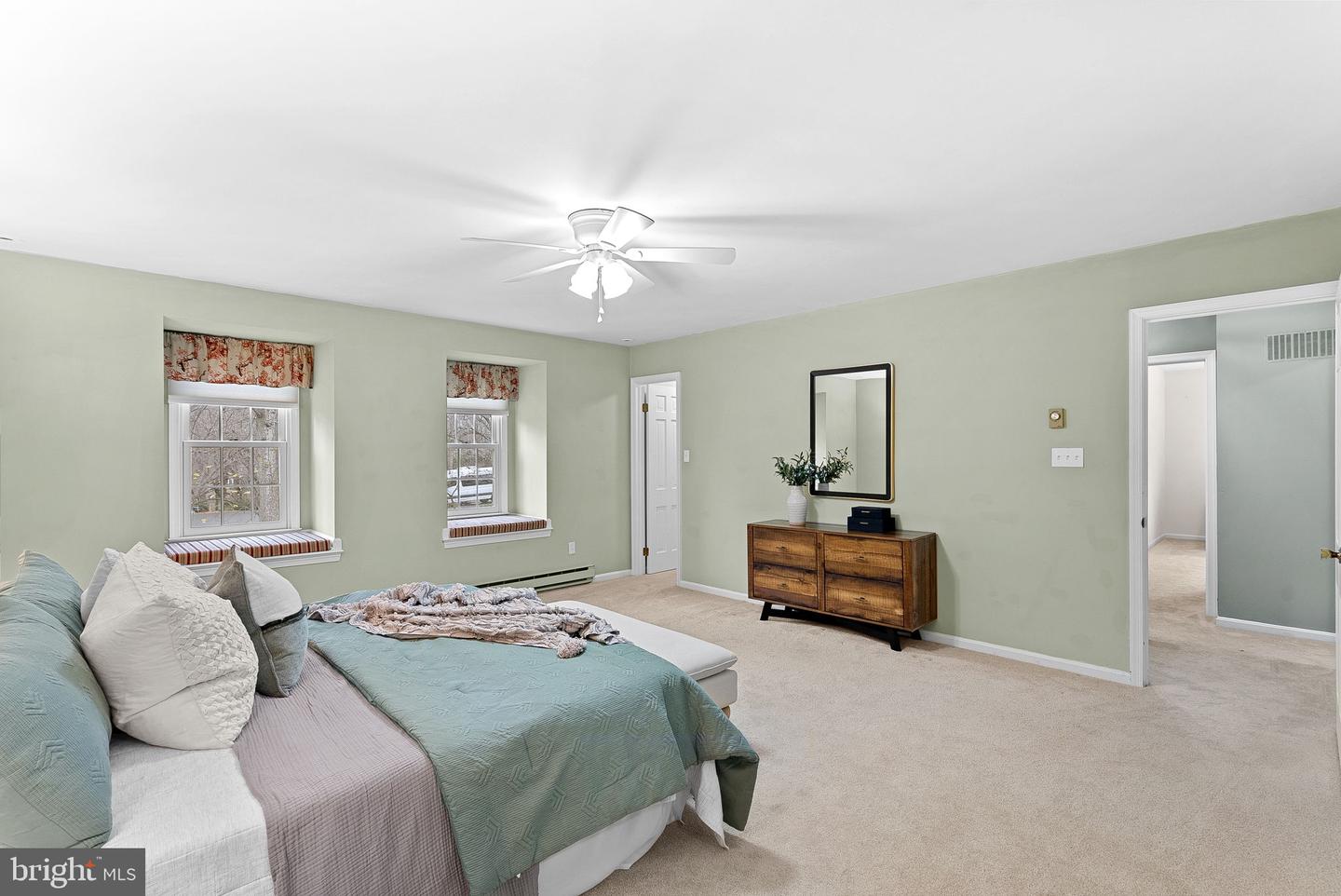 10207 OXFORDSHIRE RD, GREAT FALLS, Virginia 22066, 3 Bedrooms Bedrooms, ,2 BathroomsBathrooms,Residential,For sale,10207 OXFORDSHIRE RD,VAFX2279386 MLS # VAFX2279386