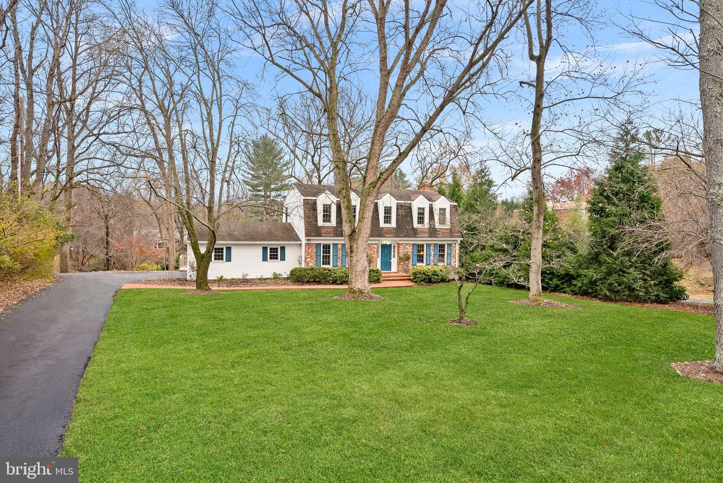 10207 OXFORDSHIRE RD, GREAT FALLS, Virginia 22066, 3 Bedrooms Bedrooms, ,2 BathroomsBathrooms,Residential,For sale,10207 OXFORDSHIRE RD,VAFX2279386 MLS # VAFX2279386