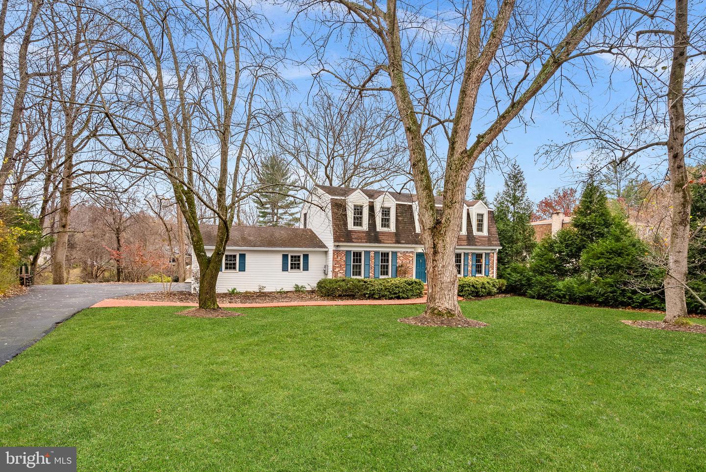 10207 OXFORDSHIRE RD, GREAT FALLS, Virginia 22066, 3 Bedrooms Bedrooms, ,2 BathroomsBathrooms,Residential,For sale,10207 OXFORDSHIRE RD,VAFX2279386 MLS # VAFX2279386