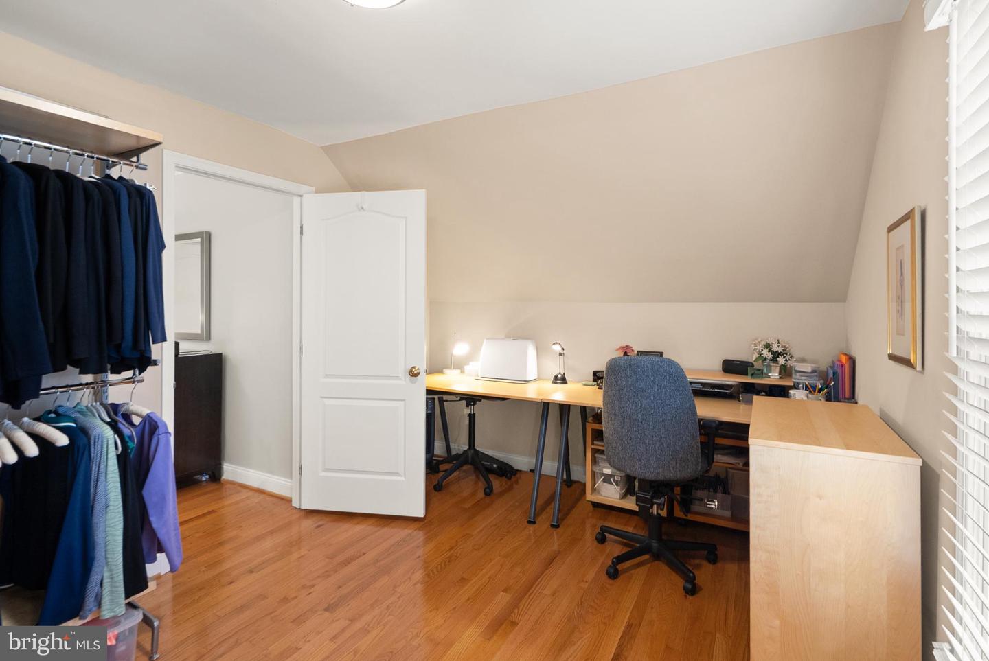 20116 WHISTLING STRAITS PL, ASHBURN, Virginia 20147, 5 Bedrooms Bedrooms, 18 Rooms Rooms,4 BathroomsBathrooms,Residential,For sale,20116 WHISTLING STRAITS PL,VALO2111236 MLS # VALO2111236