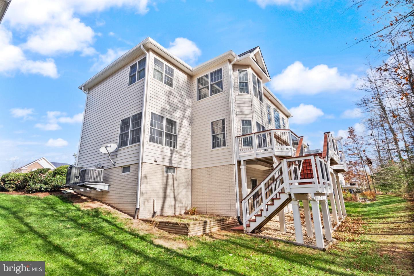 20116 WHISTLING STRAITS PL, ASHBURN, Virginia 20147, 5 Bedrooms Bedrooms, 18 Rooms Rooms,4 BathroomsBathrooms,Residential,For sale,20116 WHISTLING STRAITS PL,VALO2111236 MLS # VALO2111236