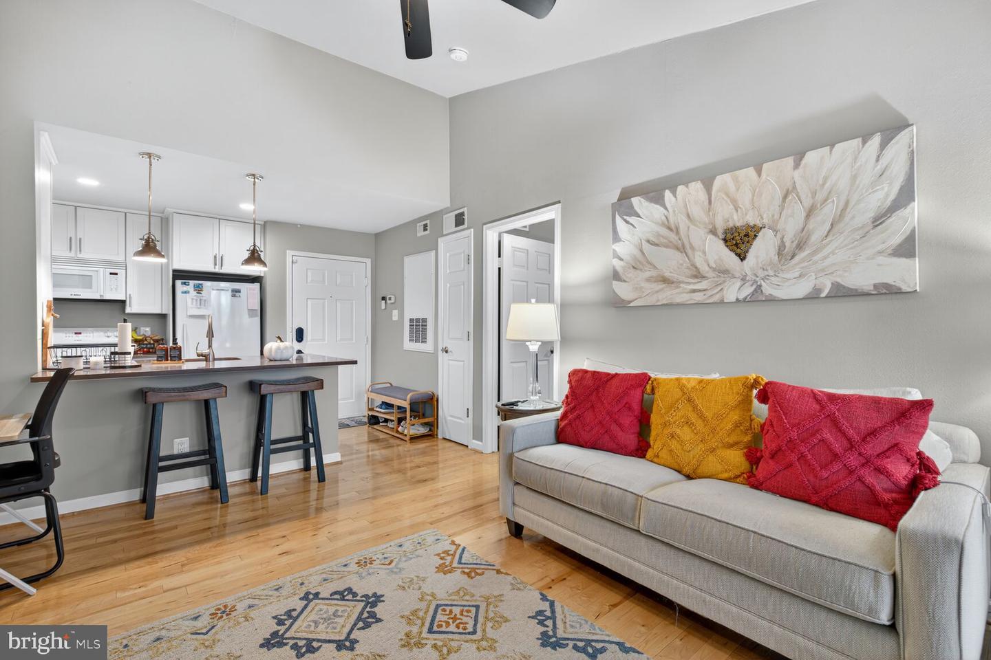 3307 WYNDHAM CIR #4165, ALEXANDRIA, Virginia 22302, 1 Bedroom Bedrooms, ,1 BathroomBathrooms,Residential,For sale,3307 WYNDHAM CIR #4165,VAAX2051868 MLS # VAAX2051868