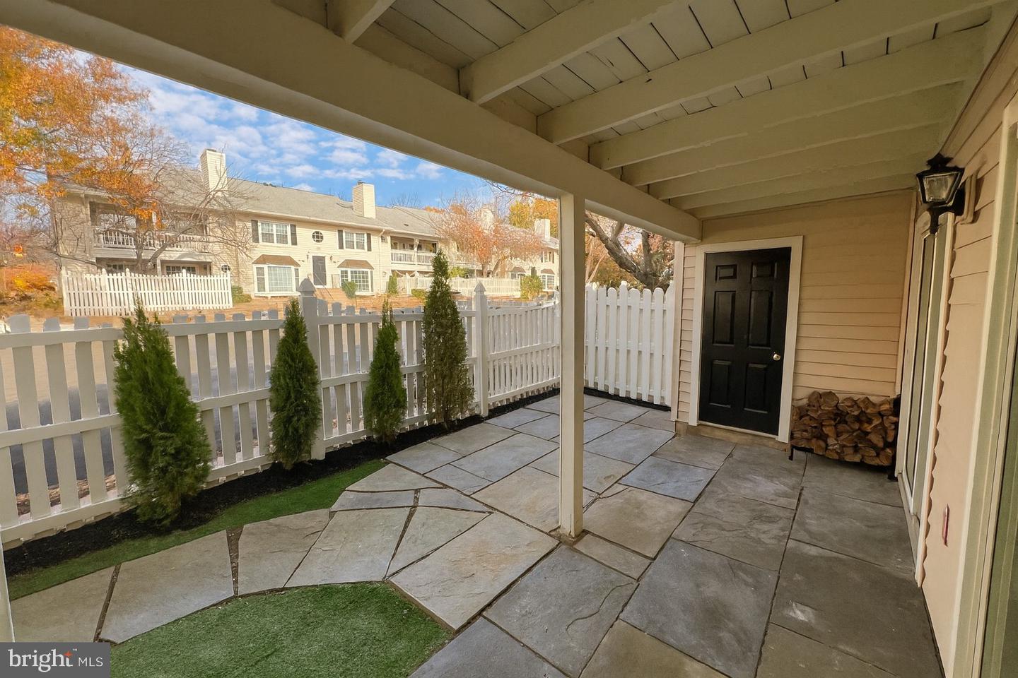 10195-A ASHBROOKE CT #109, OAKTON, Virginia 22124, 2 Bedrooms Bedrooms, ,2 BathroomsBathrooms,Residential,For sale,10195-A ASHBROOKE CT #109,VAFX2279456 MLS # VAFX2279456