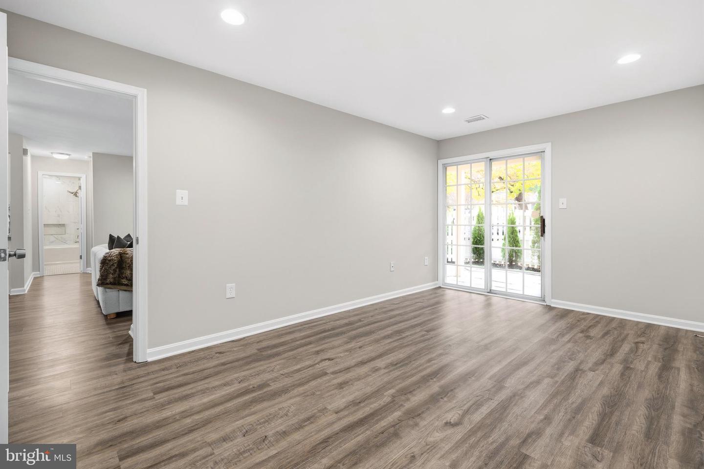 10195-A ASHBROOKE CT #109, OAKTON, Virginia 22124, 2 Bedrooms Bedrooms, ,2 BathroomsBathrooms,Residential,For sale,10195-A ASHBROOKE CT #109,VAFX2279456 MLS # VAFX2279456