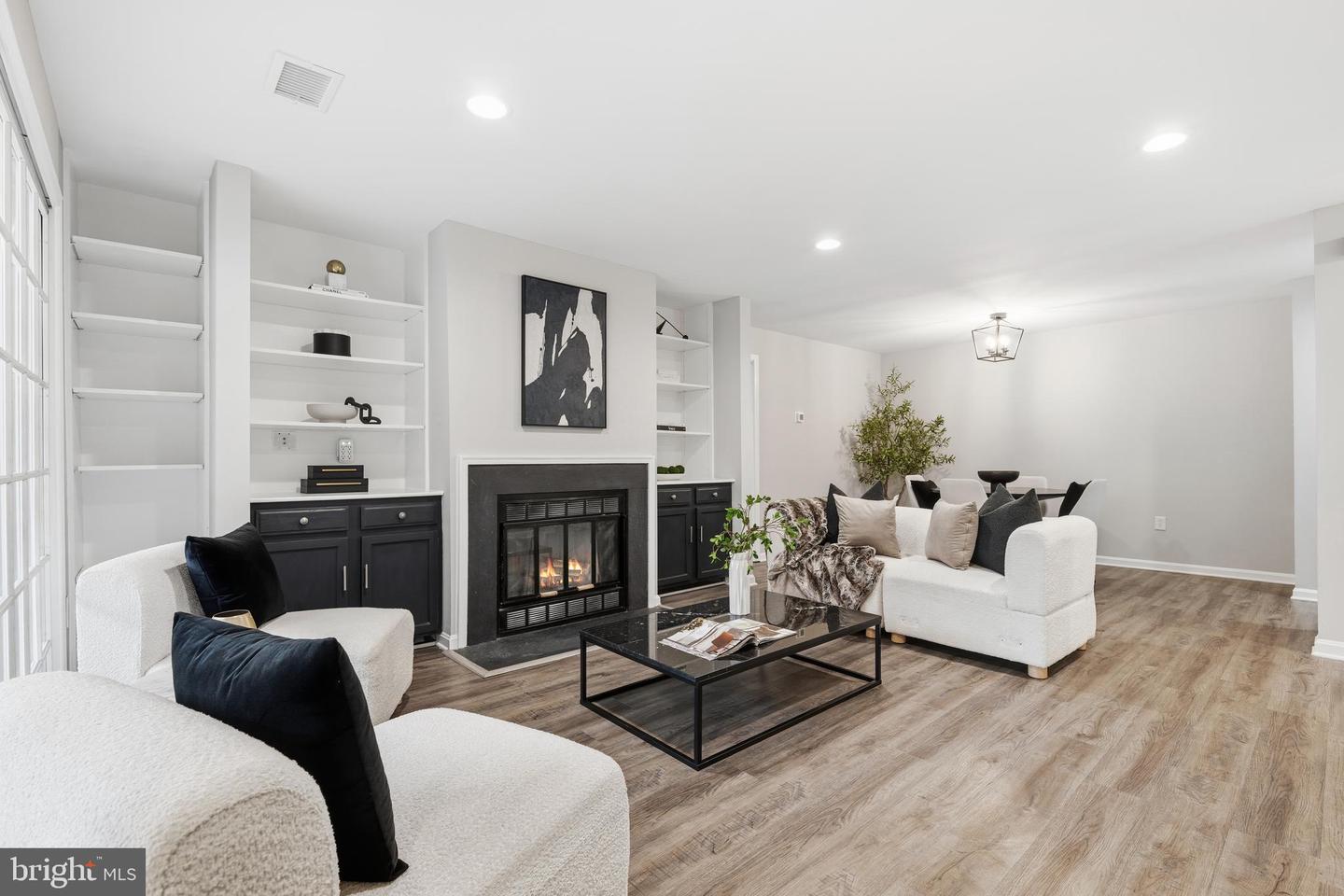 10195-A ASHBROOKE CT #109, OAKTON, Virginia 22124, 2 Bedrooms Bedrooms, ,2 BathroomsBathrooms,Residential,For sale,10195-A ASHBROOKE CT #109,VAFX2279456 MLS # VAFX2279456