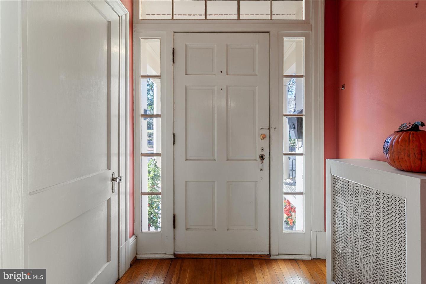 510 S WASHINGTON ST, WINCHESTER, Virginia 22601, 3 Bedrooms Bedrooms, ,1 BathroomBathrooms,Residential,For sale,510 S WASHINGTON ST,VAWI2009488 MLS # VAWI2009488 510 S WASHINGTON ST, WINCHESTER, Virginia 22601, 3 Bedrooms Bedrooms, ,1 BathroomBathrooms,Residential,For sale,510 S WASHINGTON ST,VAWI2009488 MLS # VAWI2009488