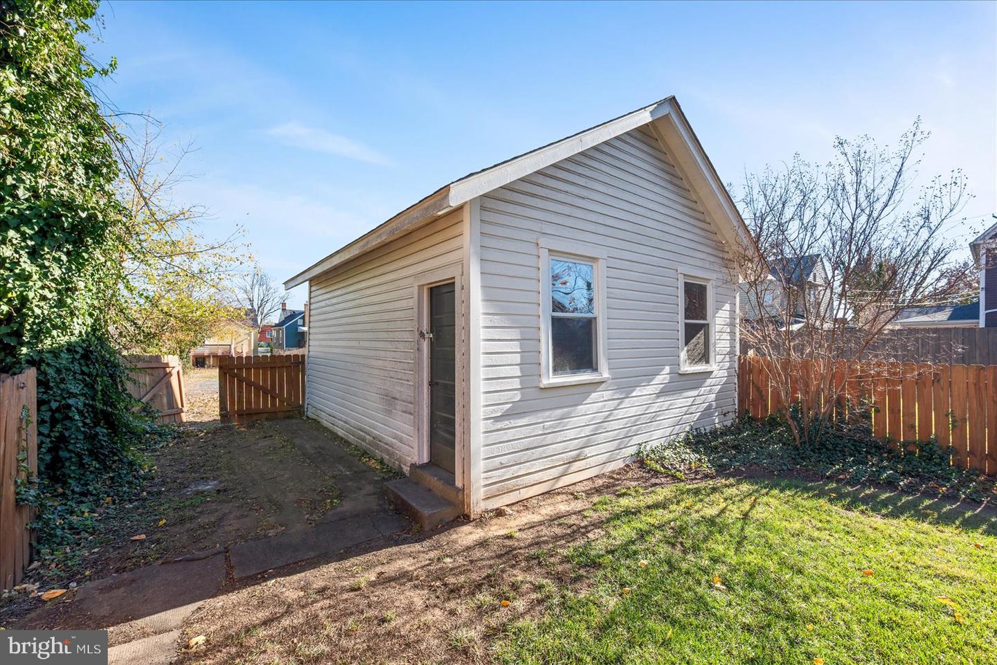 510 S WASHINGTON ST, WINCHESTER, Virginia 22601, 3 Bedrooms Bedrooms, ,1 BathroomBathrooms,Residential,For sale,510 S WASHINGTON ST,VAWI2009488 MLS # VAWI2009488 510 S WASHINGTON ST, WINCHESTER, Virginia 22601, 3 Bedrooms Bedrooms, ,1 BathroomBathrooms,Residential,For sale,510 S WASHINGTON ST,VAWI2009488 MLS # VAWI2009488