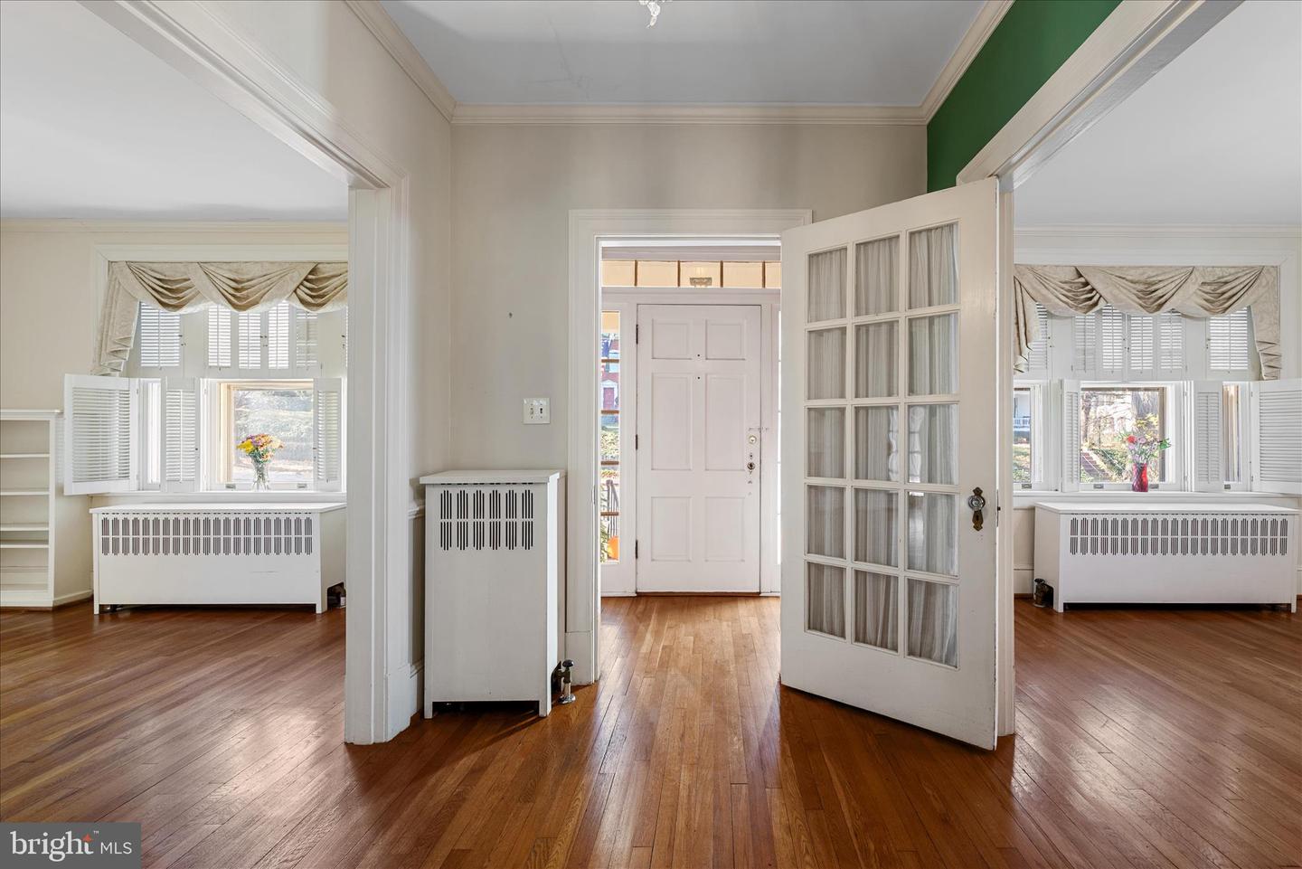 510 S WASHINGTON ST, WINCHESTER, Virginia 22601, 3 Bedrooms Bedrooms, ,1 BathroomBathrooms,Residential,For sale,510 S WASHINGTON ST,VAWI2009488 MLS # VAWI2009488 510 S WASHINGTON ST, WINCHESTER, Virginia 22601, 3 Bedrooms Bedrooms, ,1 BathroomBathrooms,Residential,For sale,510 S WASHINGTON ST,VAWI2009488 MLS # VAWI2009488