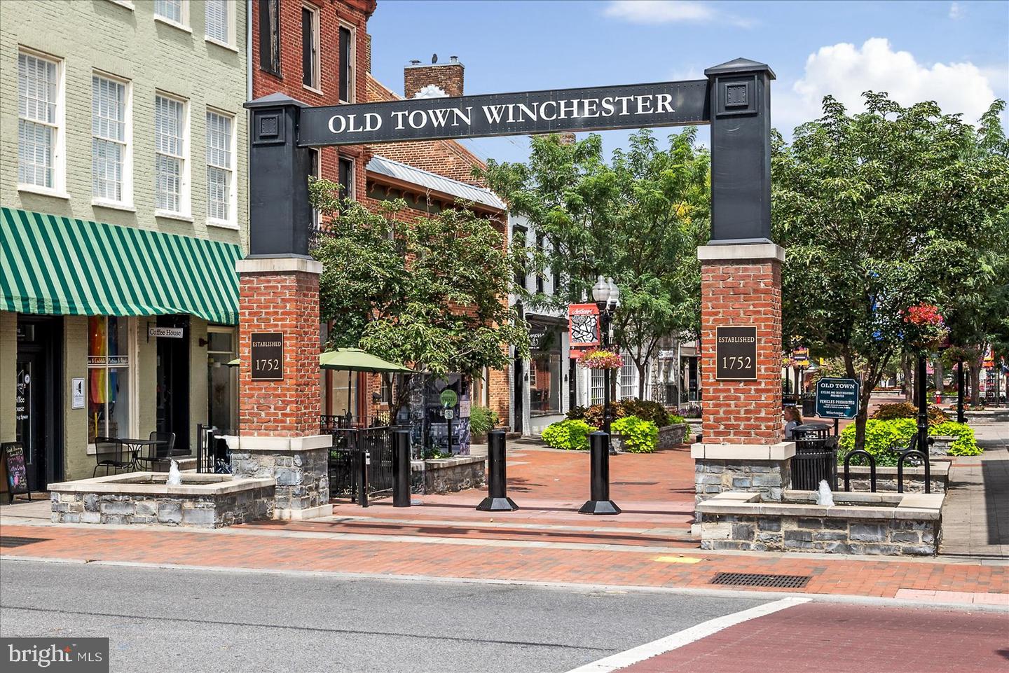 510 S WASHINGTON ST, WINCHESTER, Virginia 22601, 3 Bedrooms Bedrooms, ,1 BathroomBathrooms,Residential,For sale,510 S WASHINGTON ST,VAWI2009488 MLS # VAWI2009488 510 S WASHINGTON ST, WINCHESTER, Virginia 22601, 3 Bedrooms Bedrooms, ,1 BathroomBathrooms,Residential,For sale,510 S WASHINGTON ST,VAWI2009488 MLS # VAWI2009488