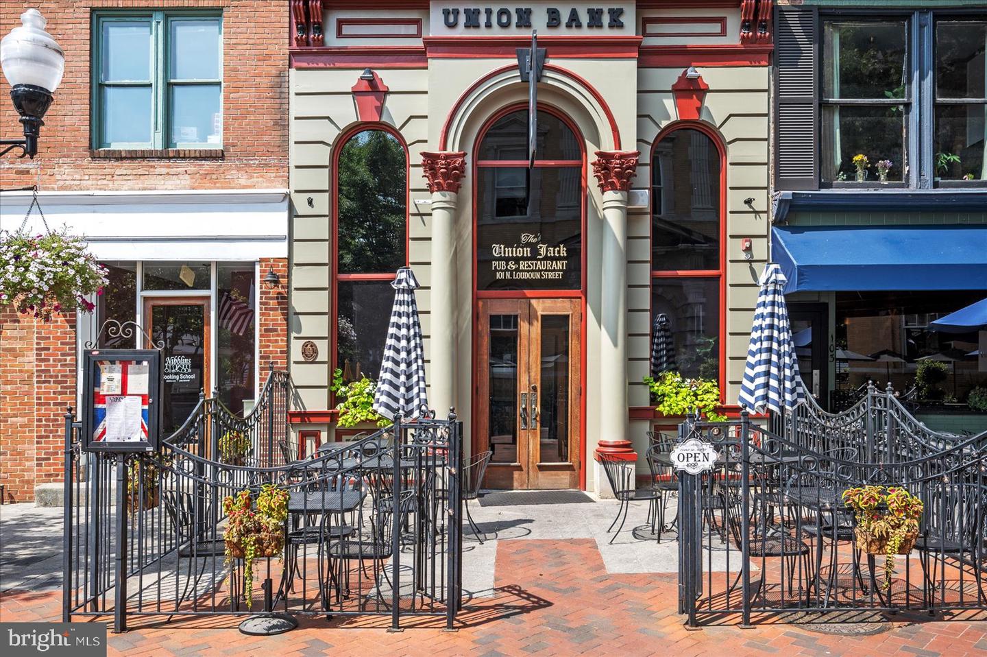 510 S WASHINGTON ST, WINCHESTER, Virginia 22601, 3 Bedrooms Bedrooms, ,1 BathroomBathrooms,Residential,For sale,510 S WASHINGTON ST,VAWI2009488 MLS # VAWI2009488 510 S WASHINGTON ST, WINCHESTER, Virginia 22601, 3 Bedrooms Bedrooms, ,1 BathroomBathrooms,Residential,For sale,510 S WASHINGTON ST,VAWI2009488 MLS # VAWI2009488