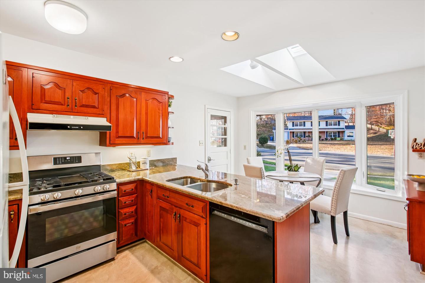 5103 CICERO CT, ANNANDALE, Virginia 22003, 4 Bedrooms Bedrooms, ,2 BathroomsBathrooms,Residential,For sale,5103 CICERO CT,VAFX2279530 MLS # VAFX2279530