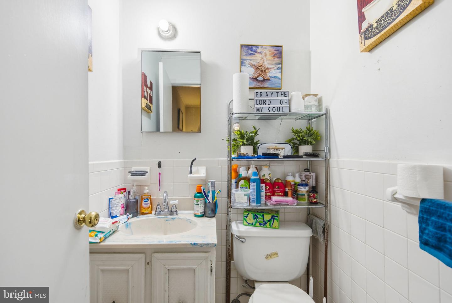 728 GREEN ST, WINCHESTER, Virginia 22601, 4 Bedrooms Bedrooms, ,1 BathroomBathrooms,Residential,For sale,728 GREEN ST,VAWI2009490 MLS # VAWI2009490