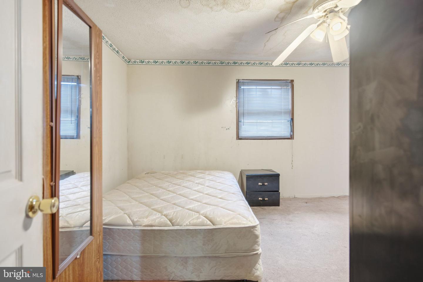 728 GREEN ST, WINCHESTER, Virginia 22601, 4 Bedrooms Bedrooms, ,1 BathroomBathrooms,Residential,For sale,728 GREEN ST,VAWI2009490 MLS # VAWI2009490