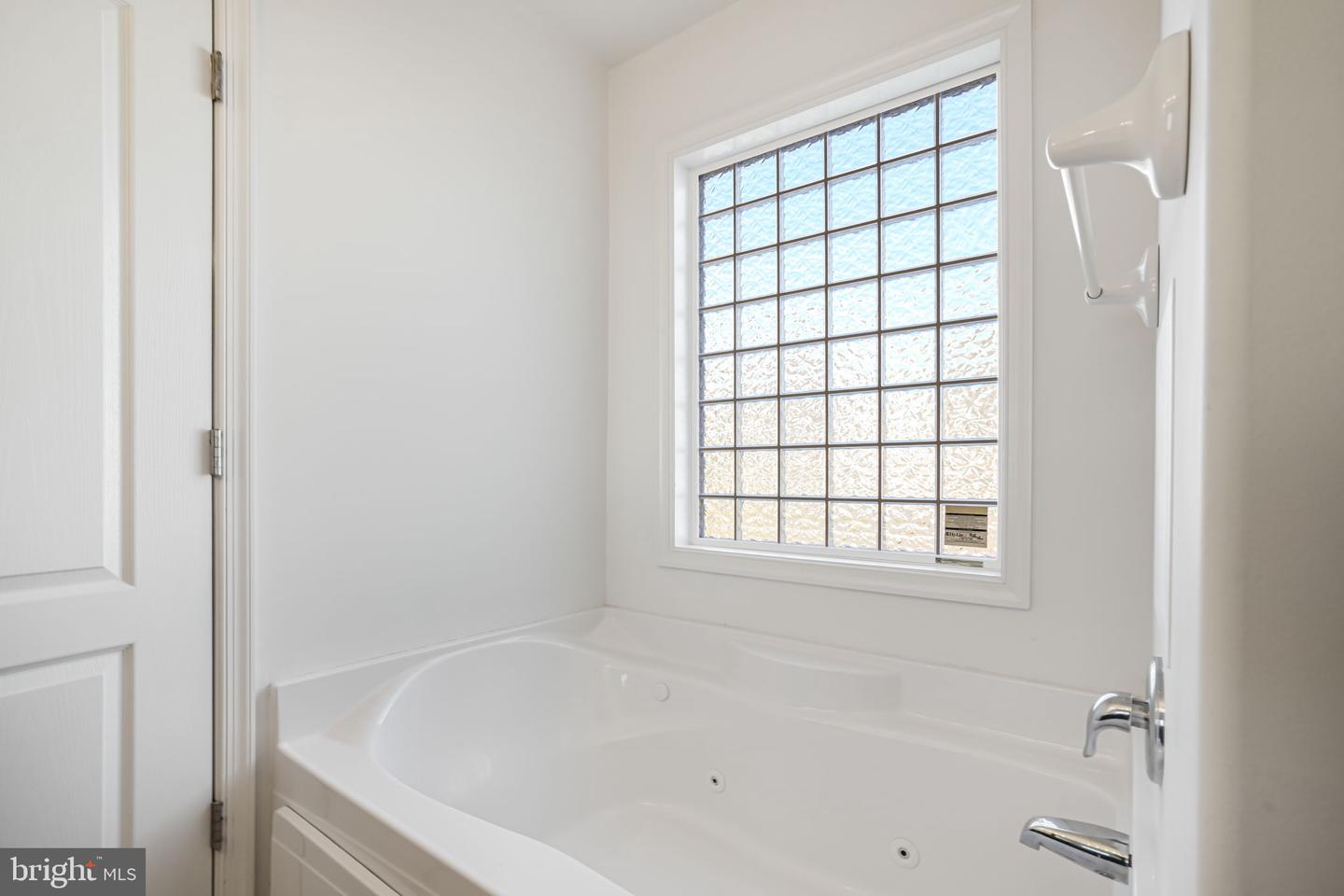 3105 MERIDIAN DR, GREENBACKVILLE, Virginia 23356, 3 Bedrooms Bedrooms, ,2 BathroomsBathrooms,Residential,For sale,3105 MERIDIAN DR,VAAC2002410 MLS # VAAC2002410