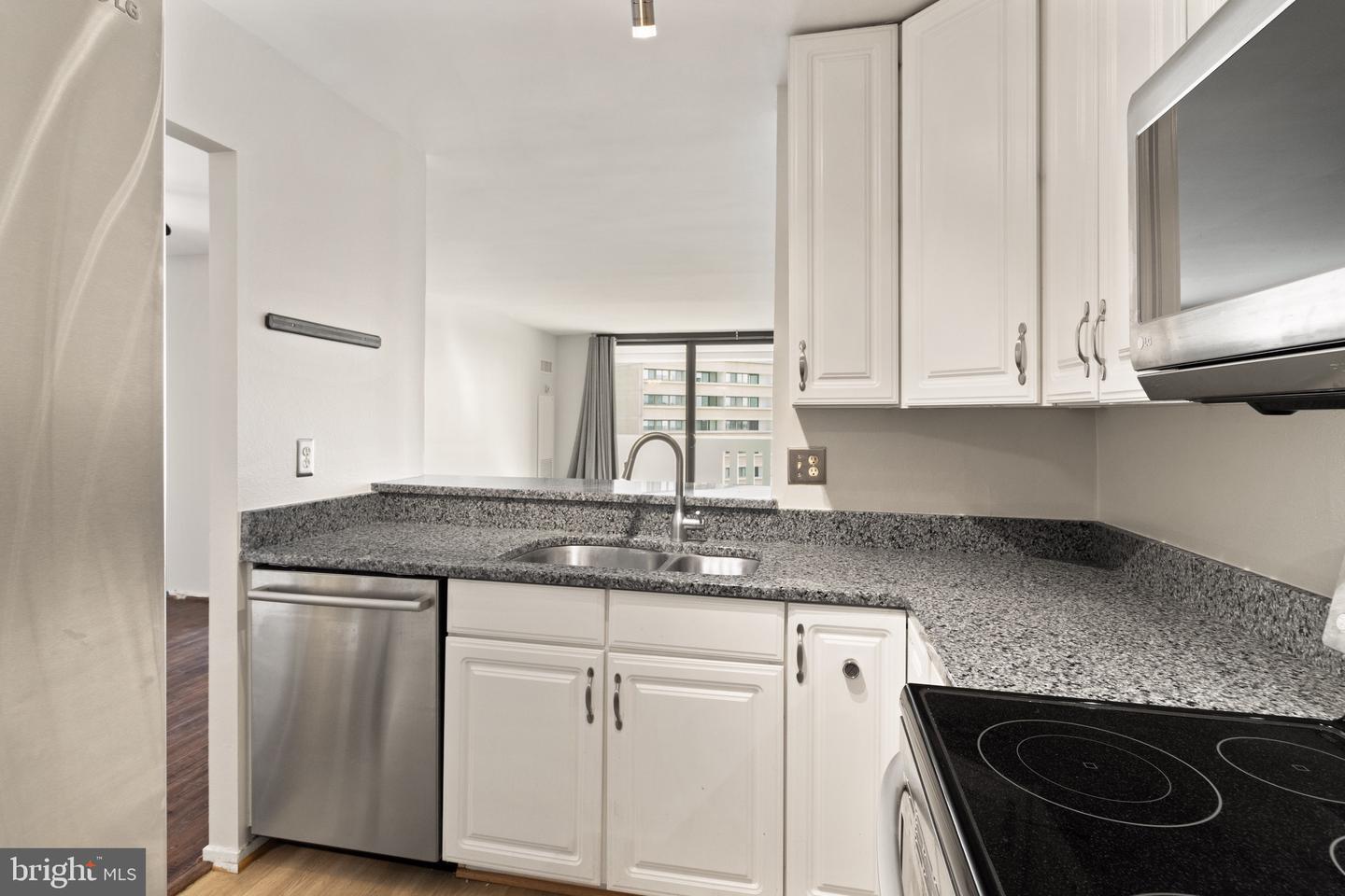 6101 EDSALL RD #1209, ALEXANDRIA, Virginia 22304, 1 Bedroom Bedrooms, ,1 BathroomBathrooms,Residential,For sale,6101 EDSALL RD #1209,VAAX2051898 MLS # VAAX2051898 6101 EDSALL RD #1209, ALEXANDRIA, Virginia 22304, 1 Bedroom Bedrooms, ,1 BathroomBathrooms,Residential,For sale,6101 EDSALL RD #1209,VAAX2051898 MLS # VAAX2051898