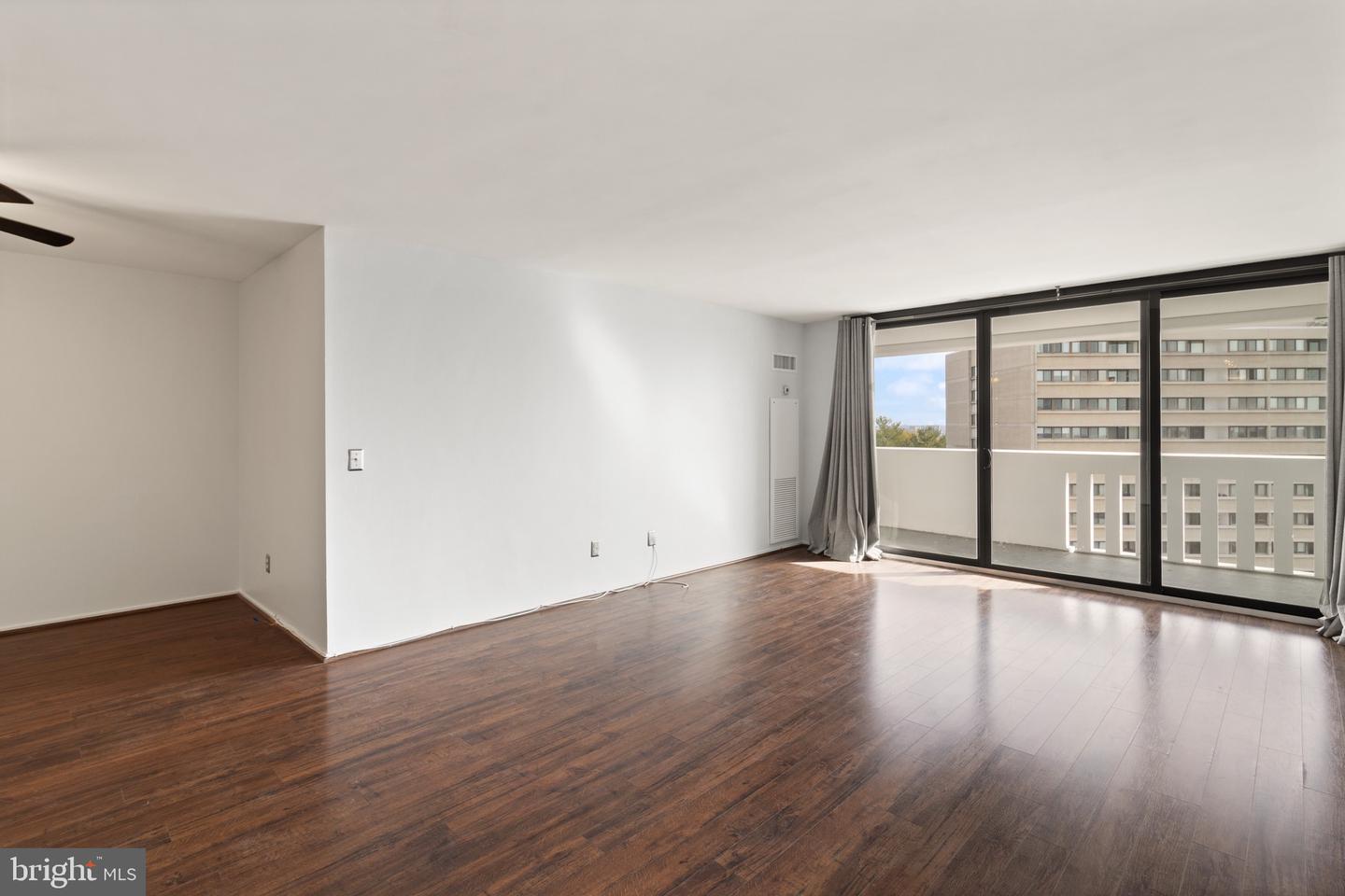 6101 EDSALL RD #1209, ALEXANDRIA, Virginia 22304, 1 Bedroom Bedrooms, ,1 BathroomBathrooms,Residential,For sale,6101 EDSALL RD #1209,VAAX2051898 MLS # VAAX2051898 6101 EDSALL RD #1209, ALEXANDRIA, Virginia 22304, 1 Bedroom Bedrooms, ,1 BathroomBathrooms,Residential,For sale,6101 EDSALL RD #1209,VAAX2051898 MLS # VAAX2051898