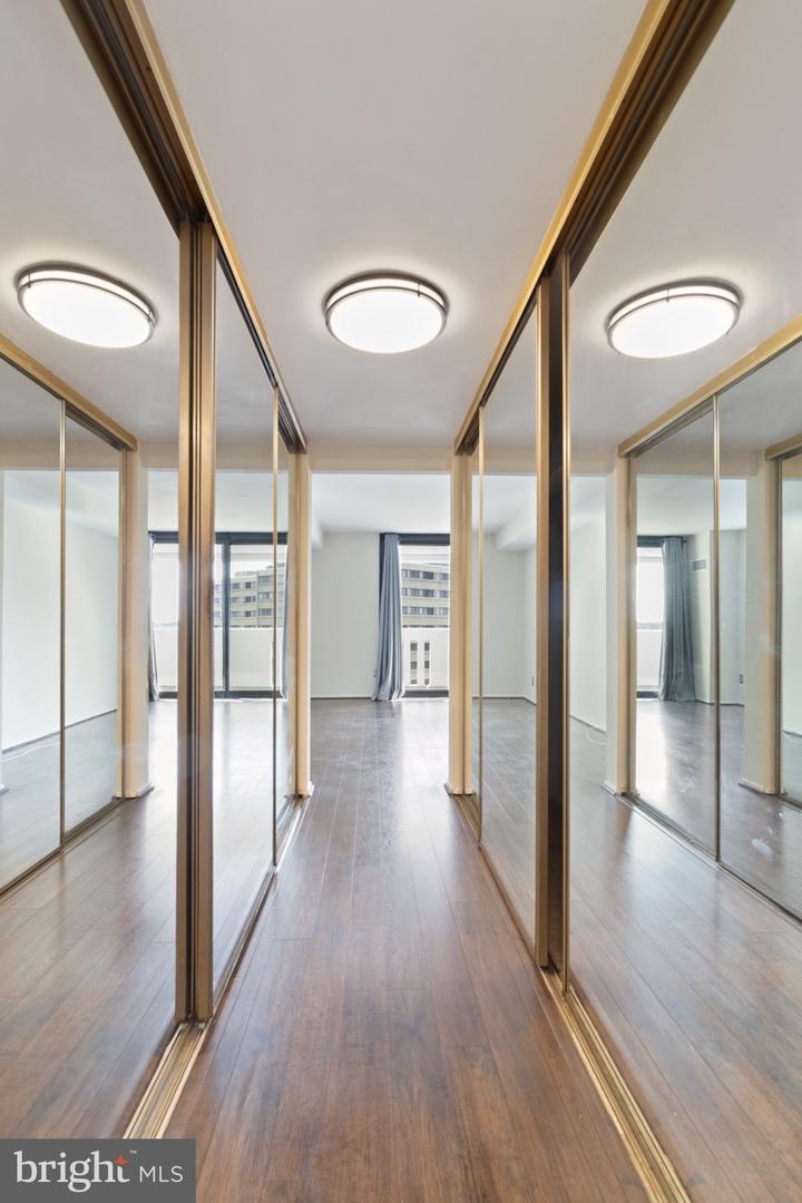 6101 EDSALL RD #1209, ALEXANDRIA, Virginia 22304, 1 Bedroom Bedrooms, ,1 BathroomBathrooms,Residential,For sale,6101 EDSALL RD #1209,VAAX2051898 MLS # VAAX2051898 6101 EDSALL RD #1209, ALEXANDRIA, Virginia 22304, 1 Bedroom Bedrooms, ,1 BathroomBathrooms,Residential,For sale,6101 EDSALL RD #1209,VAAX2051898 MLS # VAAX2051898