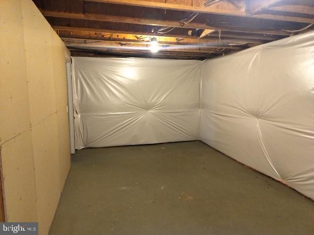 748 CHERRY TREE LN, WARRENTON, Virginia 20186, 3 Bedrooms Bedrooms, 6 Rooms Rooms,2 BathroomsBathrooms,Residential,For sale,748 CHERRY TREE LN,VAFQ2019704 MLS # VAFQ2019704