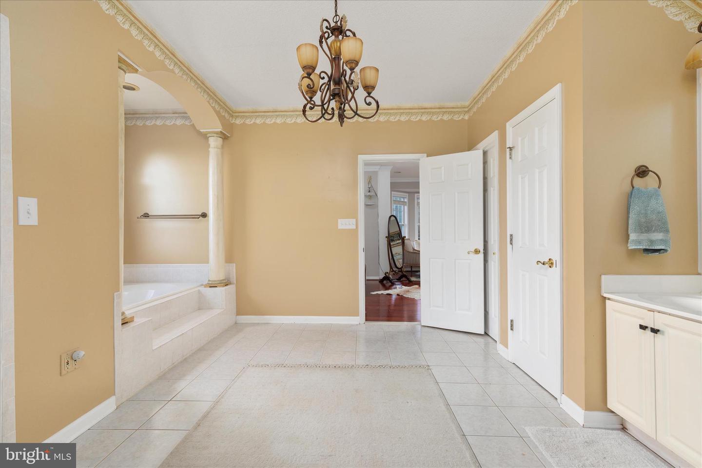 608 KERNSTOWN CT, WINCHESTER, Virginia 22601, 4 Bedrooms Bedrooms, ,3 BathroomsBathrooms,Residential,For sale,608 KERNSTOWN CT,VAWI2009492 MLS # VAWI2009492