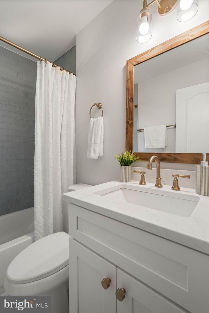 3013 MANNING ST, ALEXANDRIA, Virginia 22305, 2 Bedrooms Bedrooms, ,2 BathroomsBathrooms,Residential,For sale,3013 MANNING ST,VAAX2051902 MLS # VAAX2051902