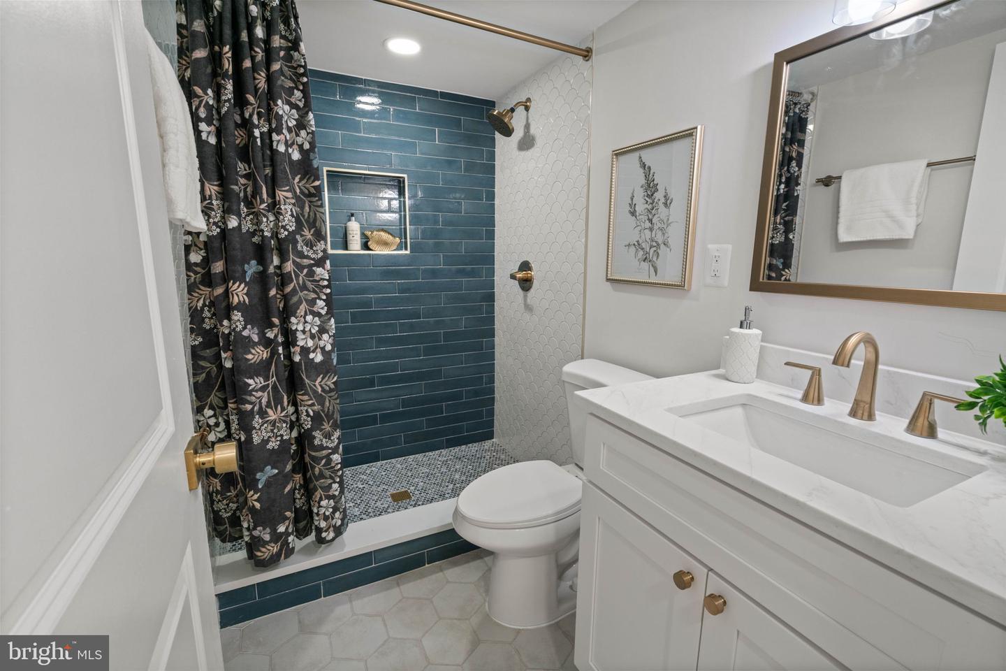 3013 MANNING ST, ALEXANDRIA, Virginia 22305, 2 Bedrooms Bedrooms, ,2 BathroomsBathrooms,Residential,For sale,3013 MANNING ST,VAAX2051902 MLS # VAAX2051902