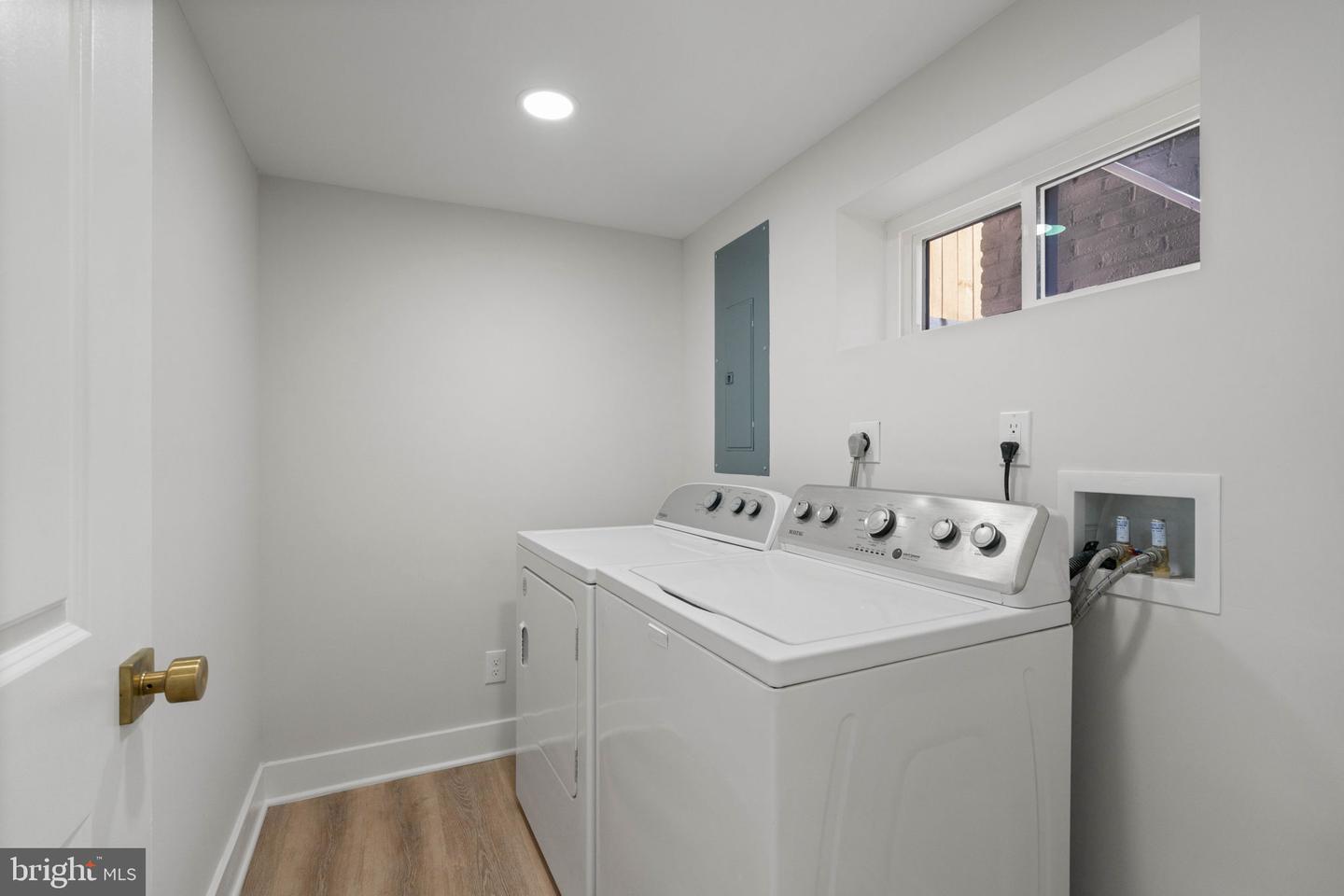 3013 MANNING ST, ALEXANDRIA, Virginia 22305, 2 Bedrooms Bedrooms, ,2 BathroomsBathrooms,Residential,For sale,3013 MANNING ST,VAAX2051902 MLS # VAAX2051902