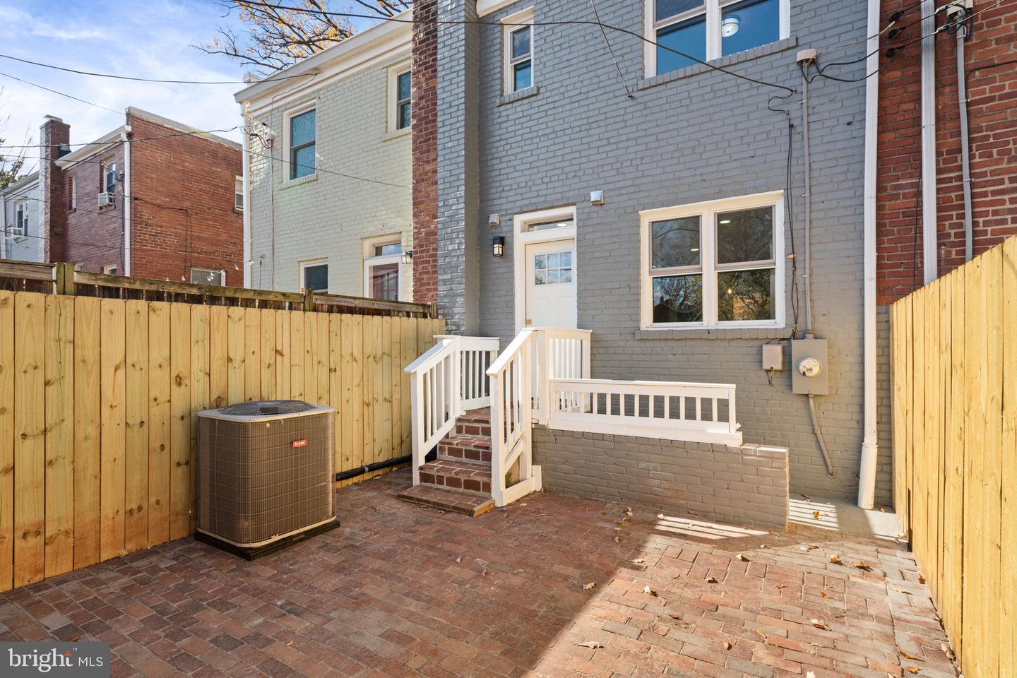 3013 MANNING ST, ALEXANDRIA, Virginia 22305, 2 Bedrooms Bedrooms, ,2 BathroomsBathrooms,Residential,For sale,3013 MANNING ST,VAAX2051902 MLS # VAAX2051902