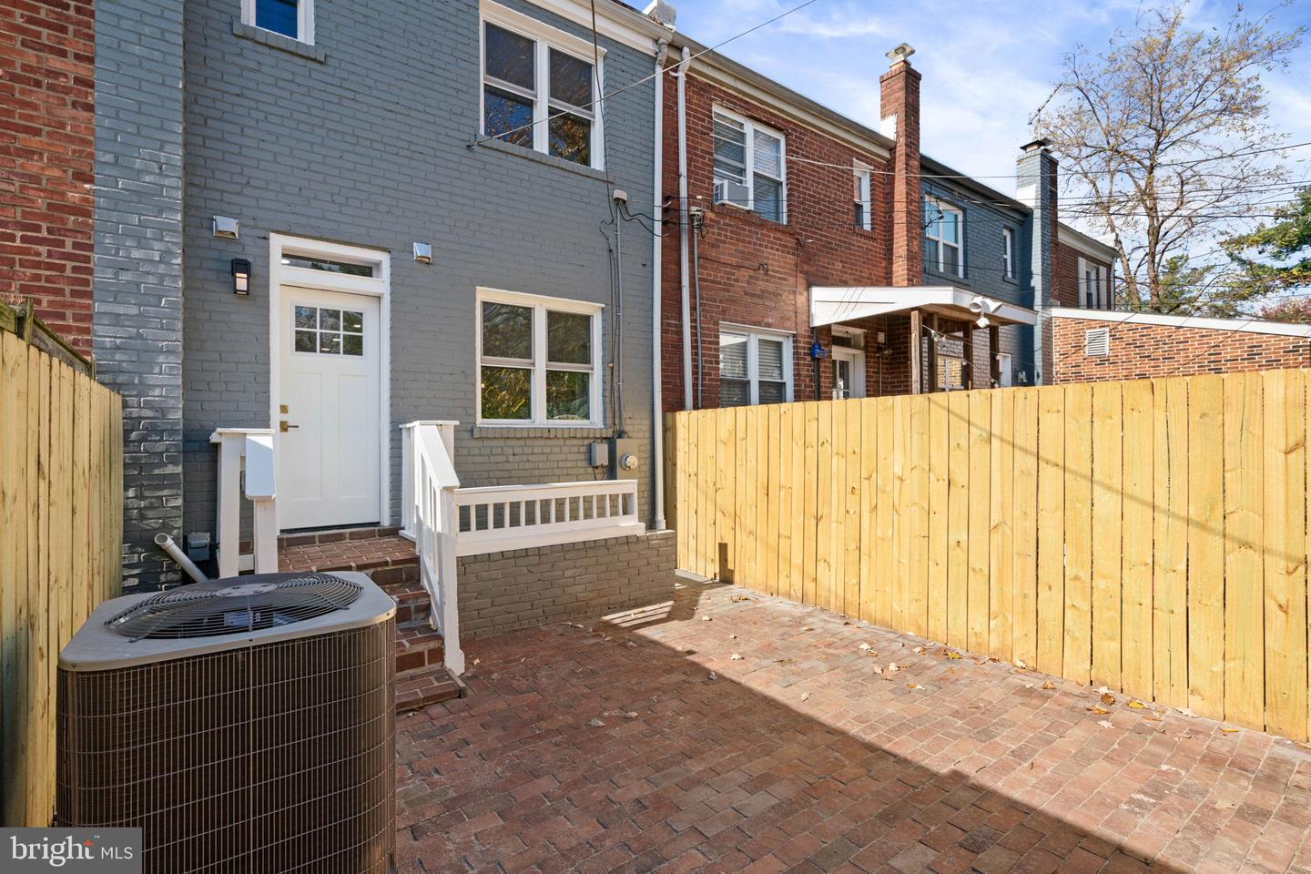3013 MANNING ST, ALEXANDRIA, Virginia 22305, 2 Bedrooms Bedrooms, ,2 BathroomsBathrooms,Residential,For sale,3013 MANNING ST,VAAX2051902 MLS # VAAX2051902