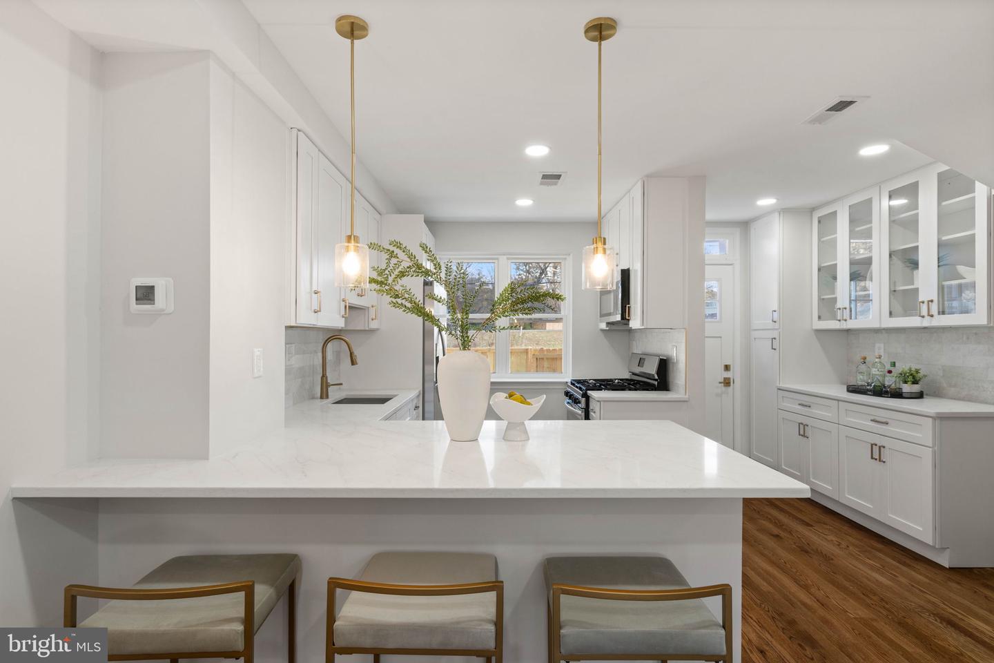 3013 MANNING ST, ALEXANDRIA, Virginia 22305, 2 Bedrooms Bedrooms, ,2 BathroomsBathrooms,Residential,For sale,3013 MANNING ST,VAAX2051902 MLS # VAAX2051902