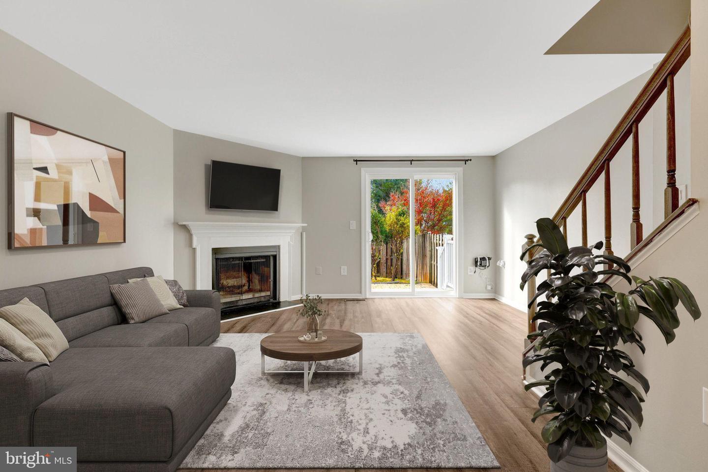 30 QUINCY CT, STERLING, Virginia 20165, 2 Bedrooms Bedrooms, ,2 BathroomsBathrooms,Residential,For sale,30 QUINCY CT,VALO2111326 MLS # VALO2111326