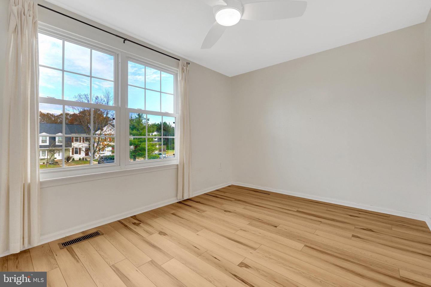 30 QUINCY CT, STERLING, Virginia 20165, 2 Bedrooms Bedrooms, ,2 BathroomsBathrooms,Residential,For sale,30 QUINCY CT,VALO2111326 MLS # VALO2111326