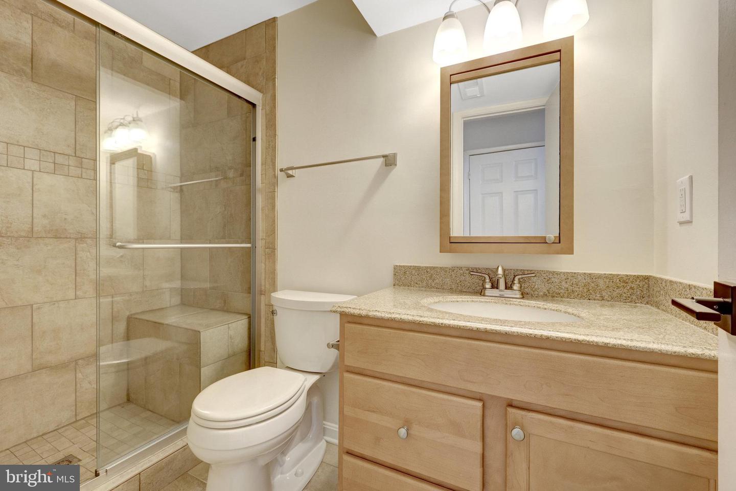 30 QUINCY CT, STERLING, Virginia 20165, 2 Bedrooms Bedrooms, ,2 BathroomsBathrooms,Residential,For sale,30 QUINCY CT,VALO2111326 MLS # VALO2111326