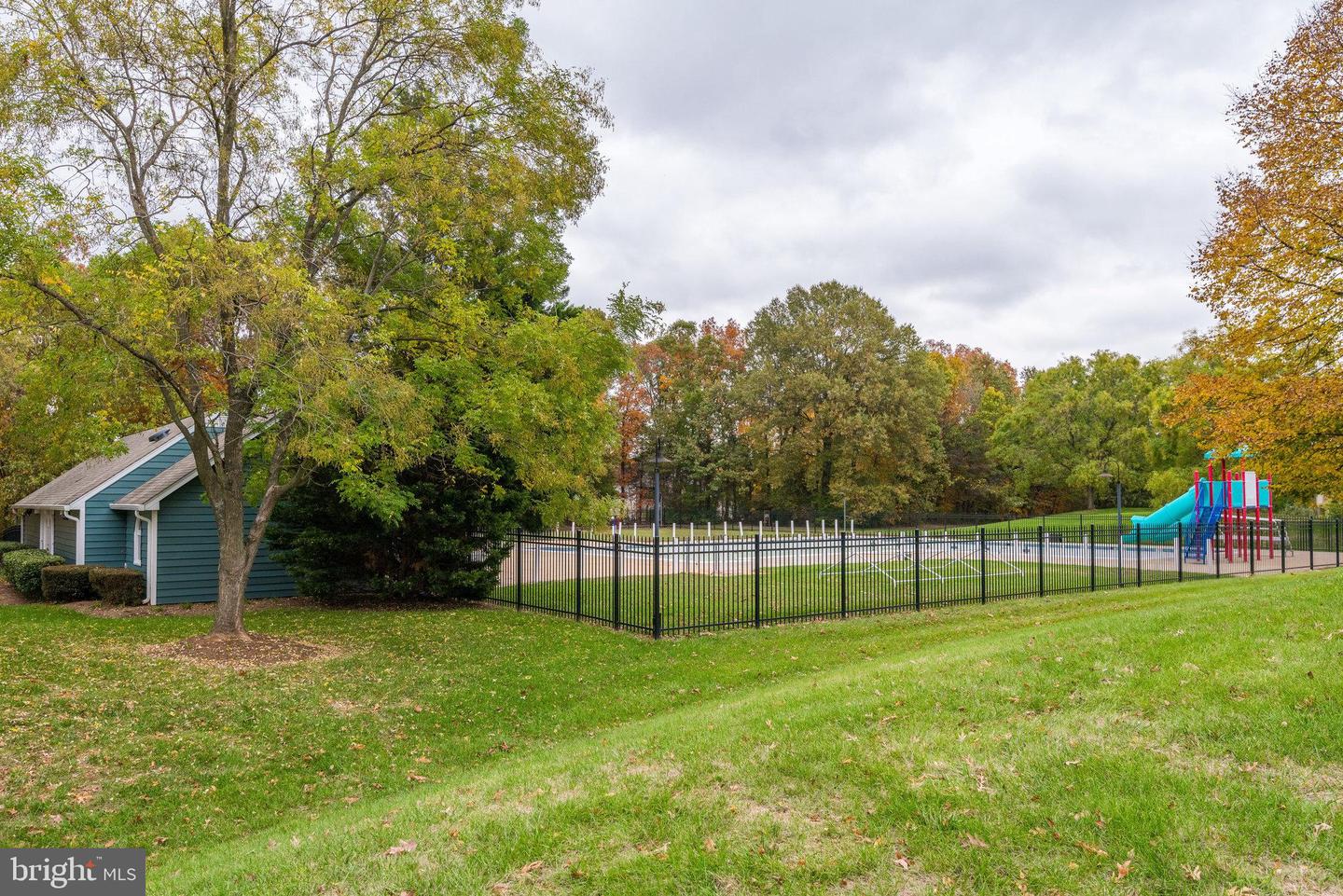 30 QUINCY CT, STERLING, Virginia 20165, 2 Bedrooms Bedrooms, ,2 BathroomsBathrooms,Residential,For sale,30 QUINCY CT,VALO2111326 MLS # VALO2111326