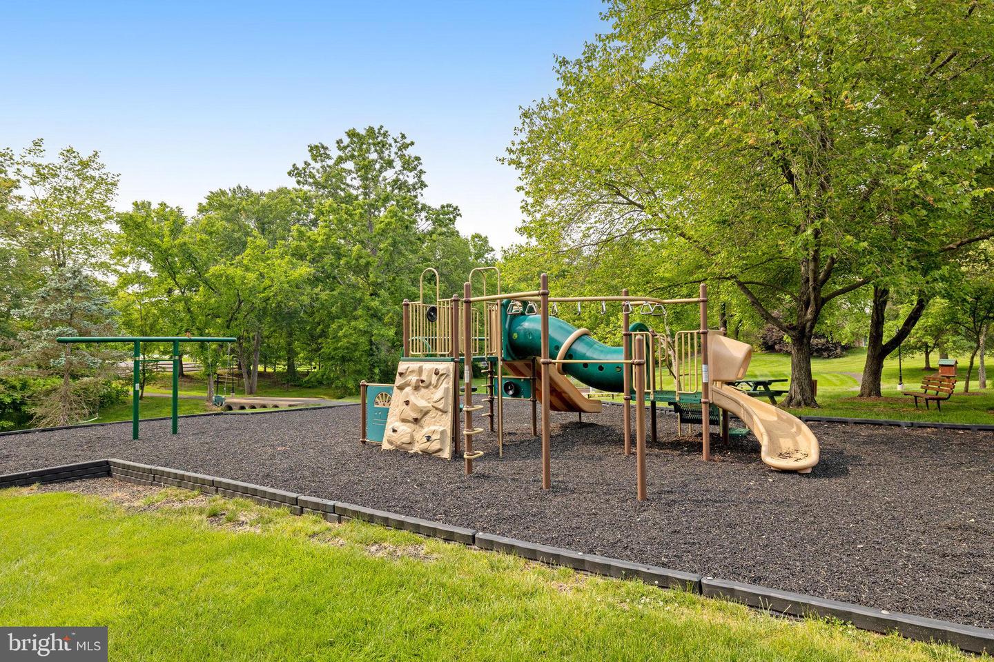 30 QUINCY CT, STERLING, Virginia 20165, 2 Bedrooms Bedrooms, ,2 BathroomsBathrooms,Residential,For sale,30 QUINCY CT,VALO2111326 MLS # VALO2111326